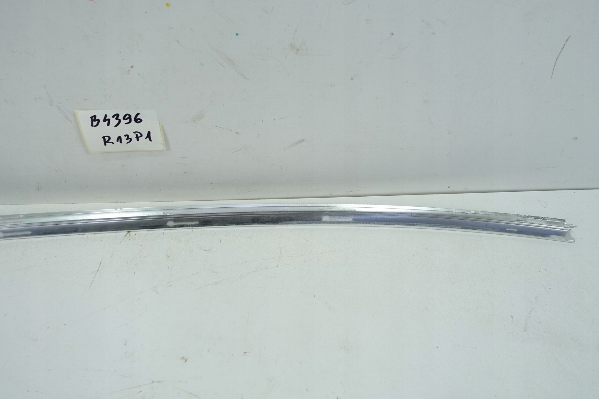 moulding CHROM door right front MERCEDES E W207