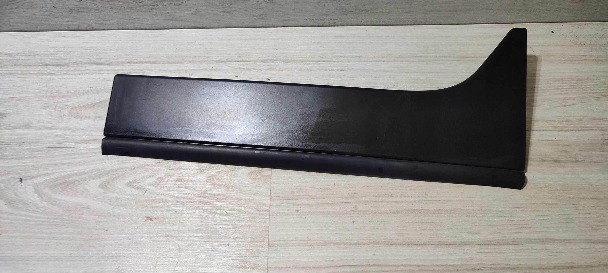moulding rear part side right Peugeot Rifter 9817691777