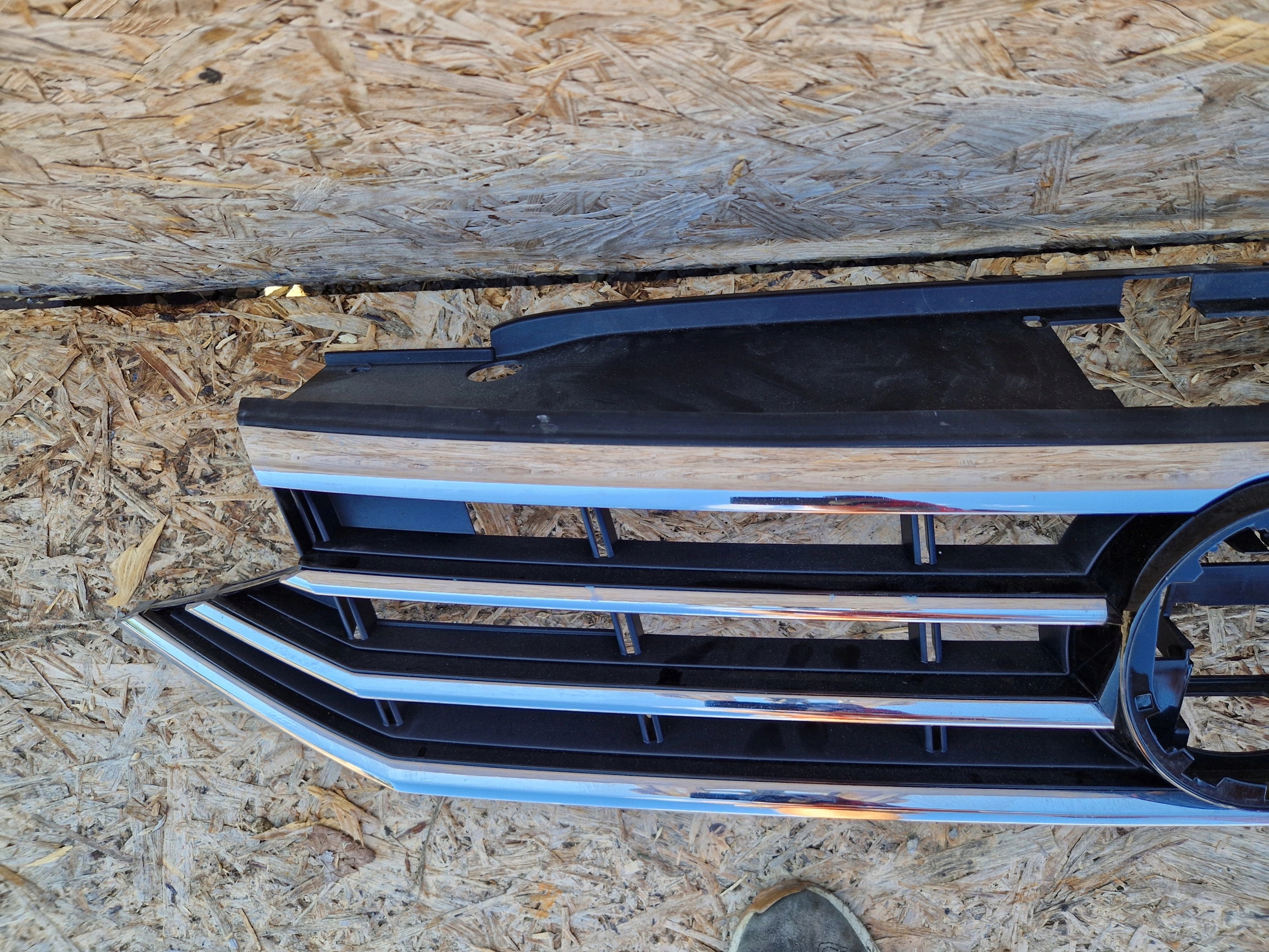 VW Passat B8 Kühlergrill FRONTGRILL Kühlergitter 3G0853653N - Thumbnail 3