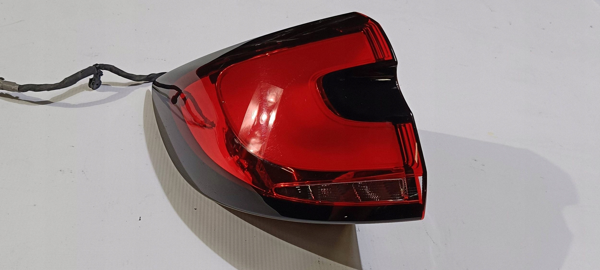 light rear part rear left LED lift Chrysler Pacifica 2021