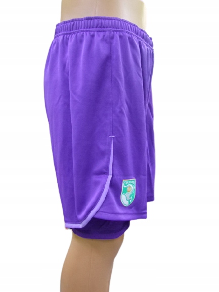 M1684 MĘSKIE SPODENKI PIŁKARSKIE Z GETRAMI PUMA L Kolor fioletowy