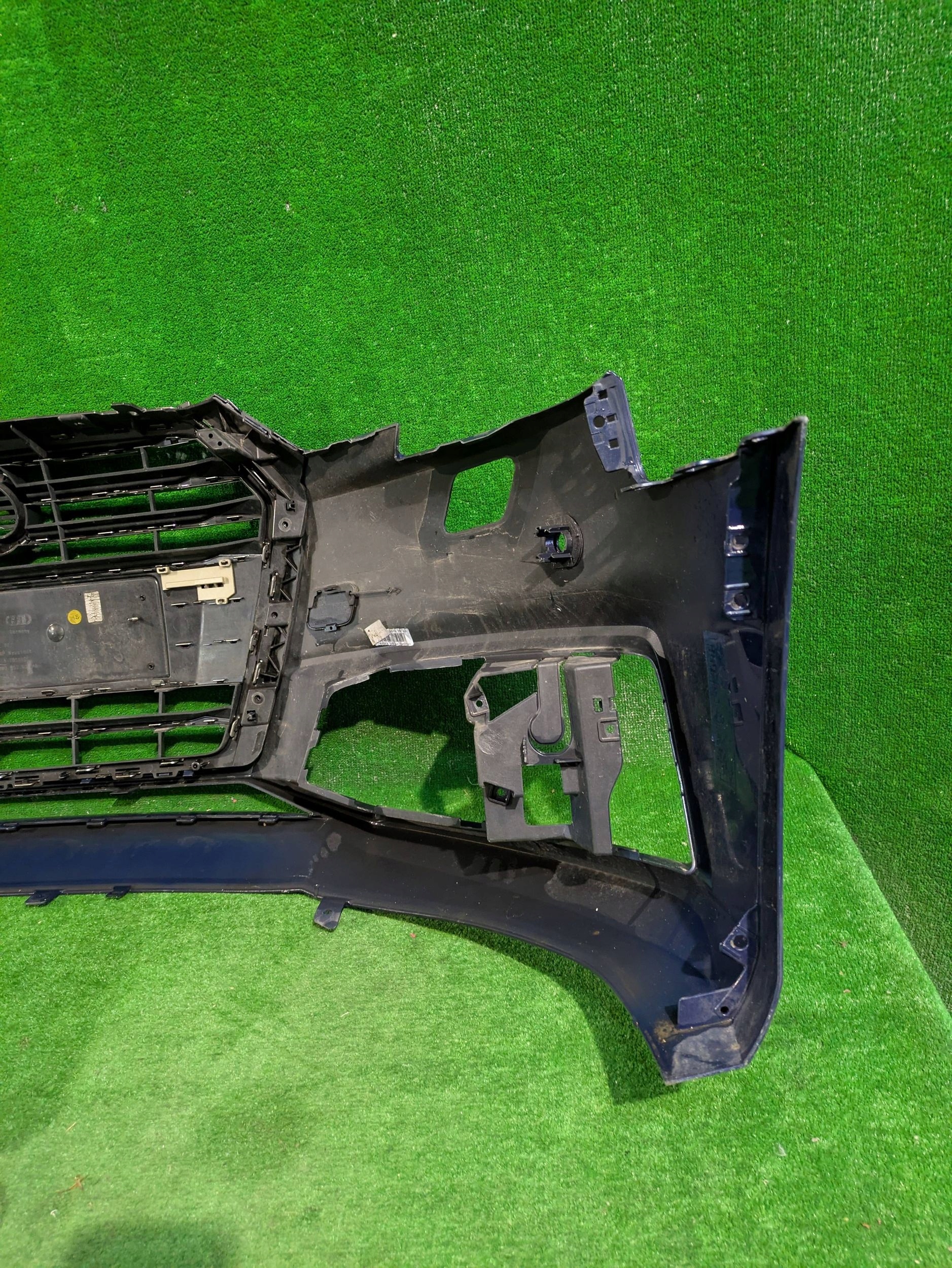 Frontstoßstange vorne AUDI A4 B9 S-LINE NR.Z7192