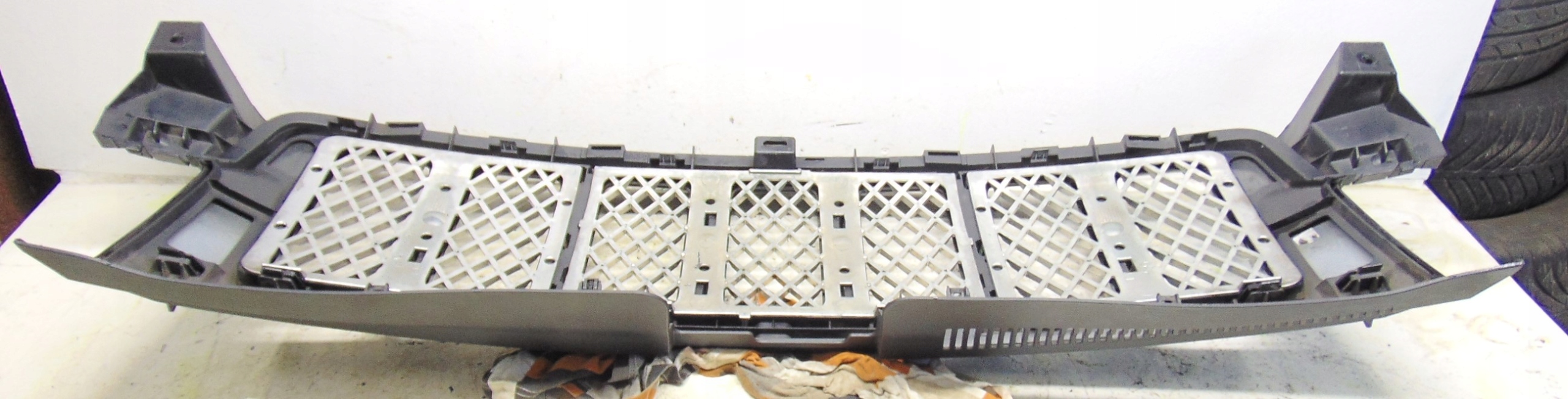 Jeep Cherokee J Kühlergrill FRONTGRILL Kühlergitter 57010708AE - Thumbnail 12
