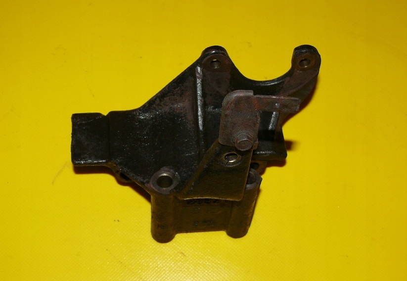 supporto maniglia staffa pompa servosterzo MITSUBISHI OUTLANDER e 1 2.0 136KM