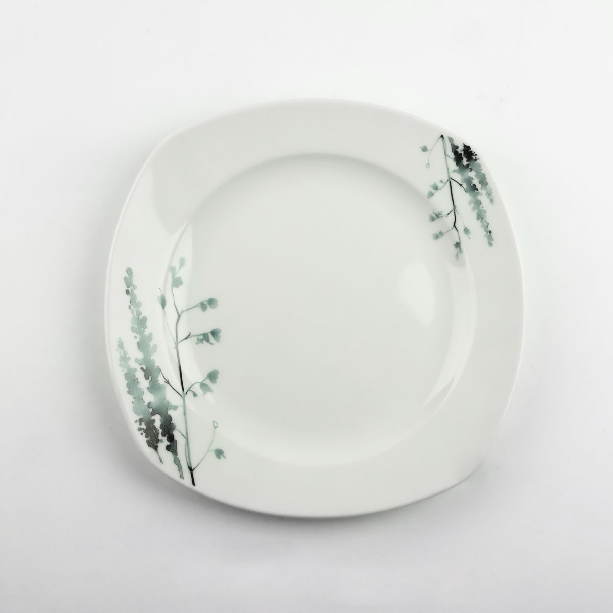 SERWIS OBIADOWY PORCELANOWY ZESTAW TALERZY BIAŁY NA 6 OSÓB WZÓR ZIMA