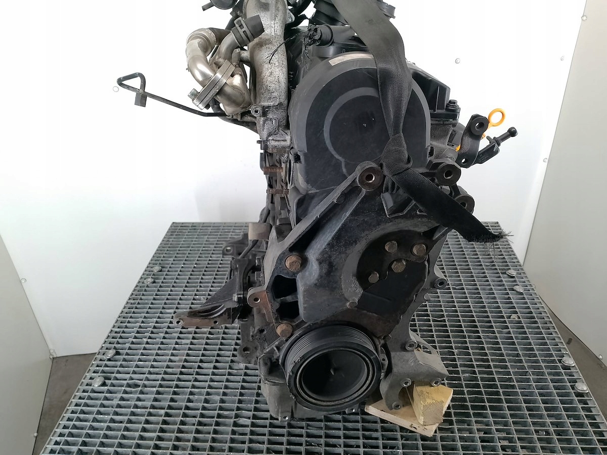 Двигатель volkswagen SHARAN 1.9 tdi auy