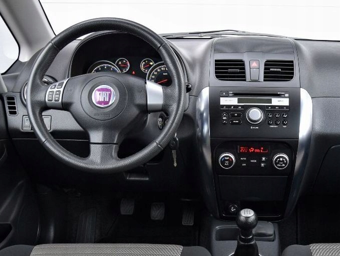 SUZUKI SX4 2006-2014 RAMKA RADIOWA 2DIN CZARNA Model Fiat Sedici, Suzuki SX