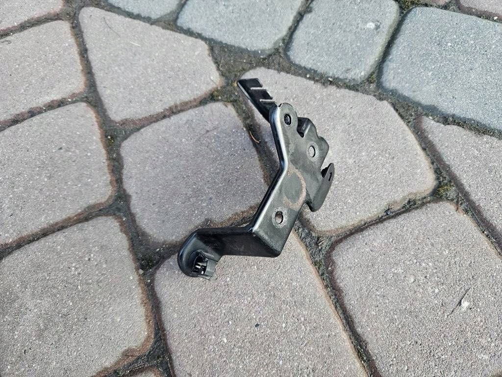 bracket holder engine mount 1.6D Opel Astra K 55573997