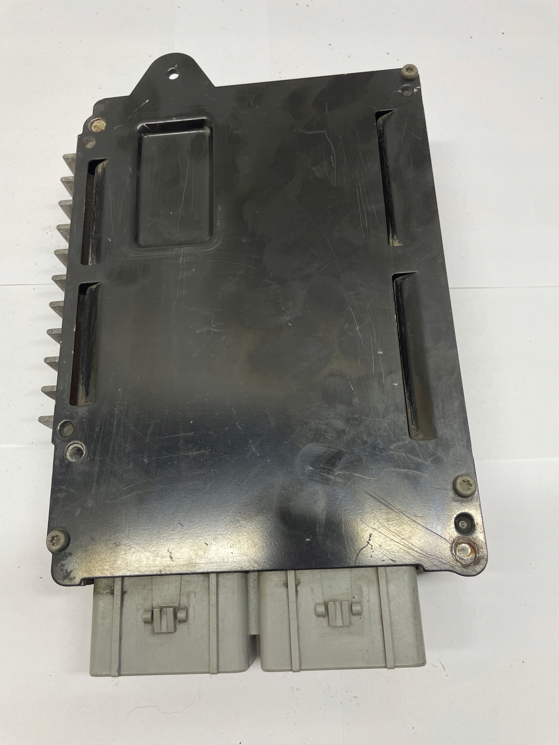 computer control unit of the engine Chrysler OE 04745860