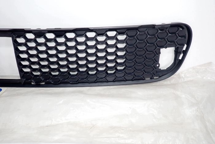 JEEP CHEROKKE SRT WK2 18- grid central front 365009