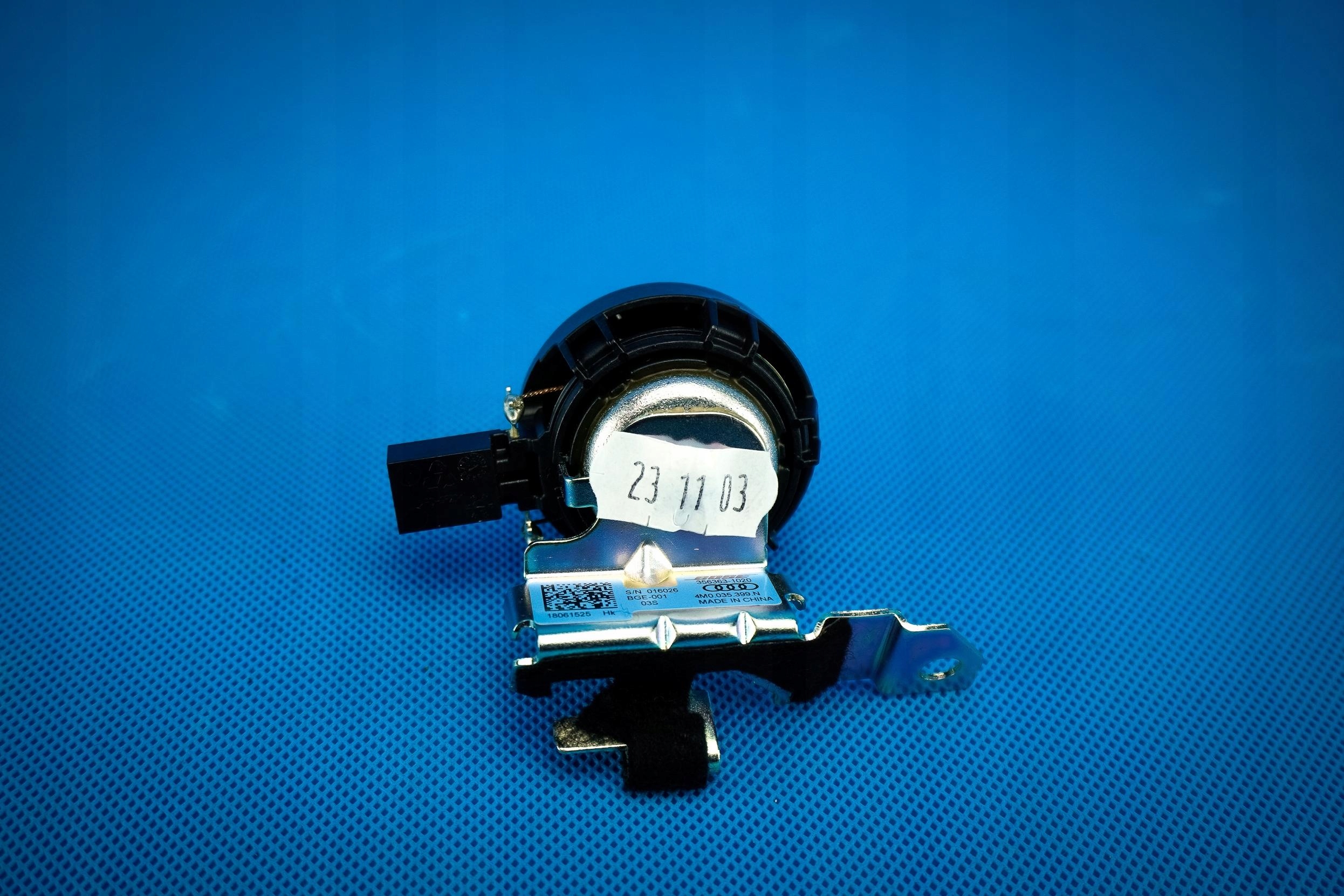 speaker slupka A right upper Bose Audi Q7 SQ7 4M 4M0035399N