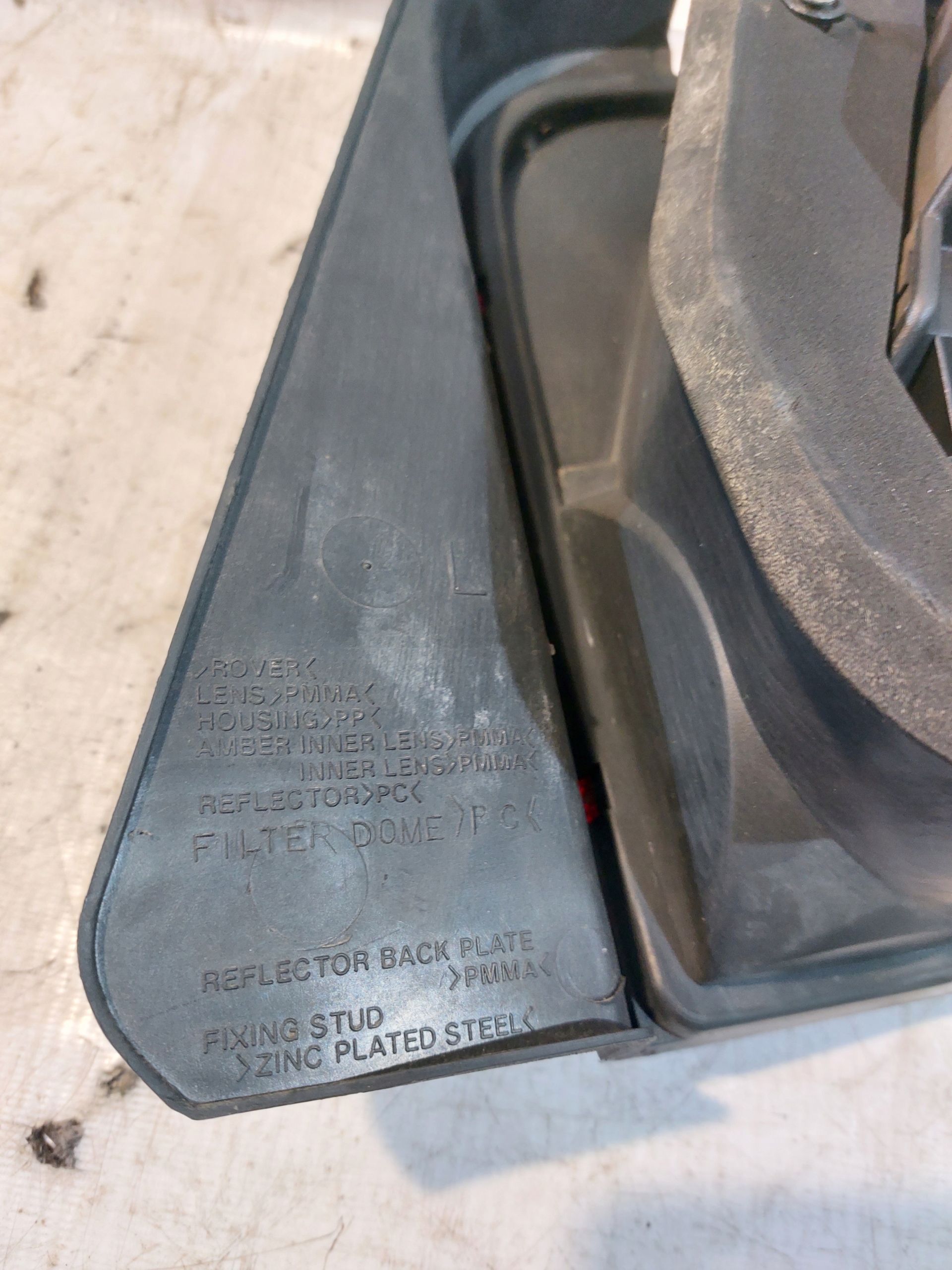 light left rear MG ZS 2004r.