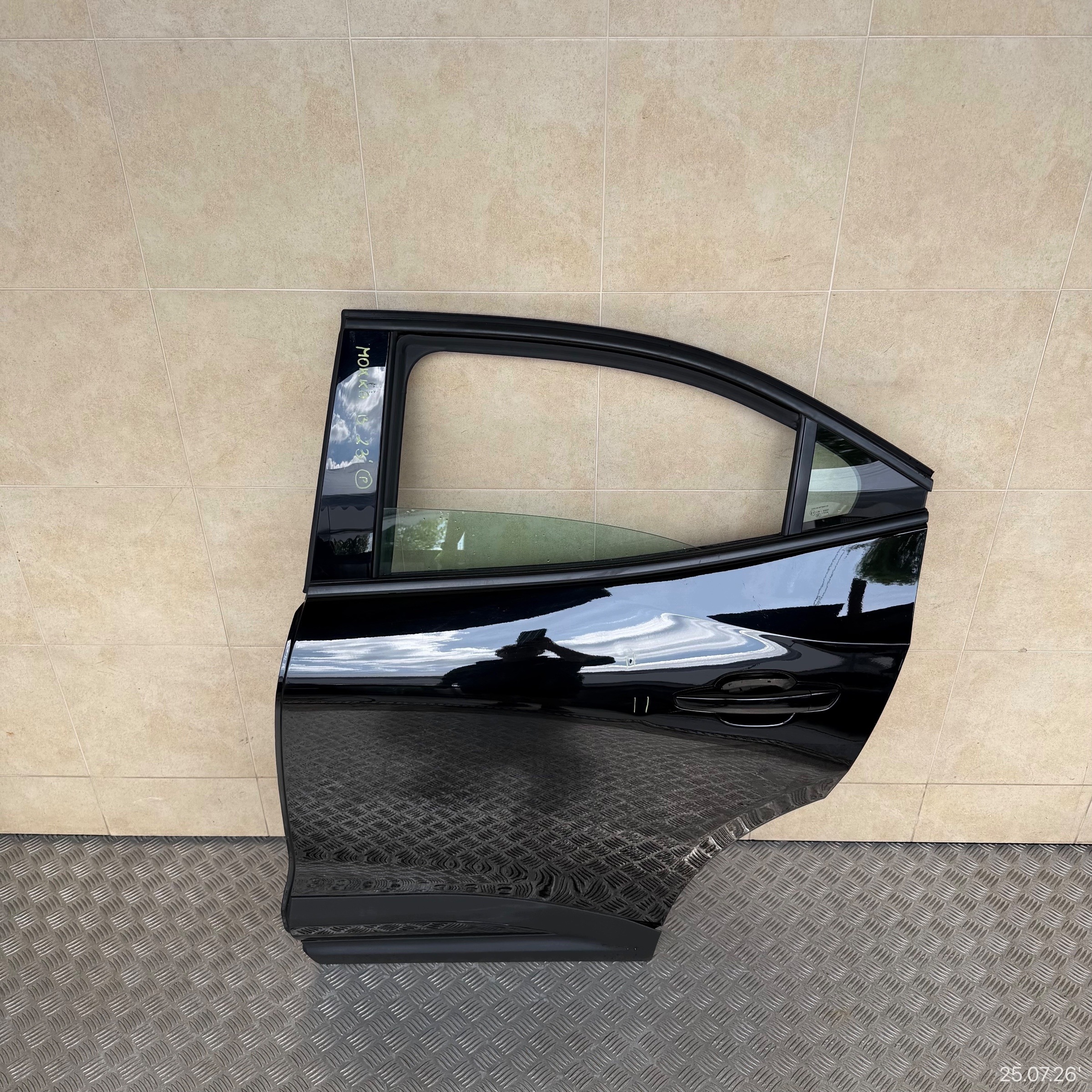 door complete rear. left OPEL MOKKA B 2023 ROK