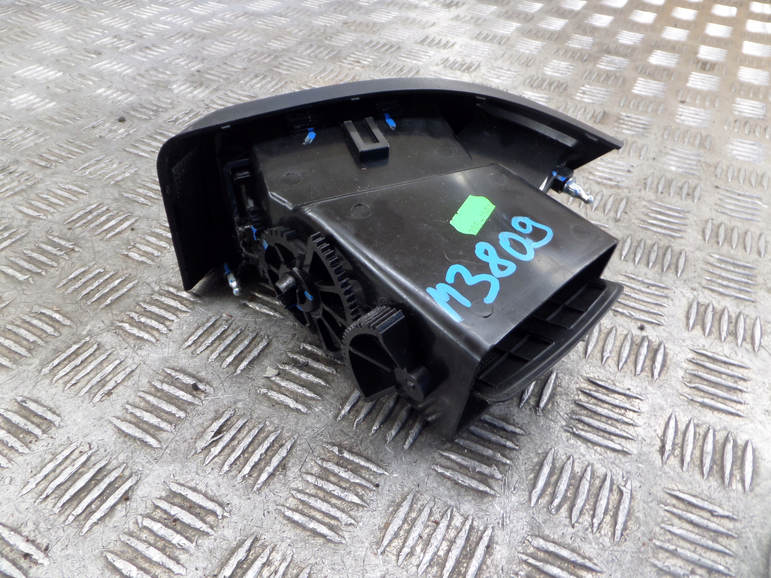 grid air conditioning devices left JUMPER BOXER DUCATO III 385800