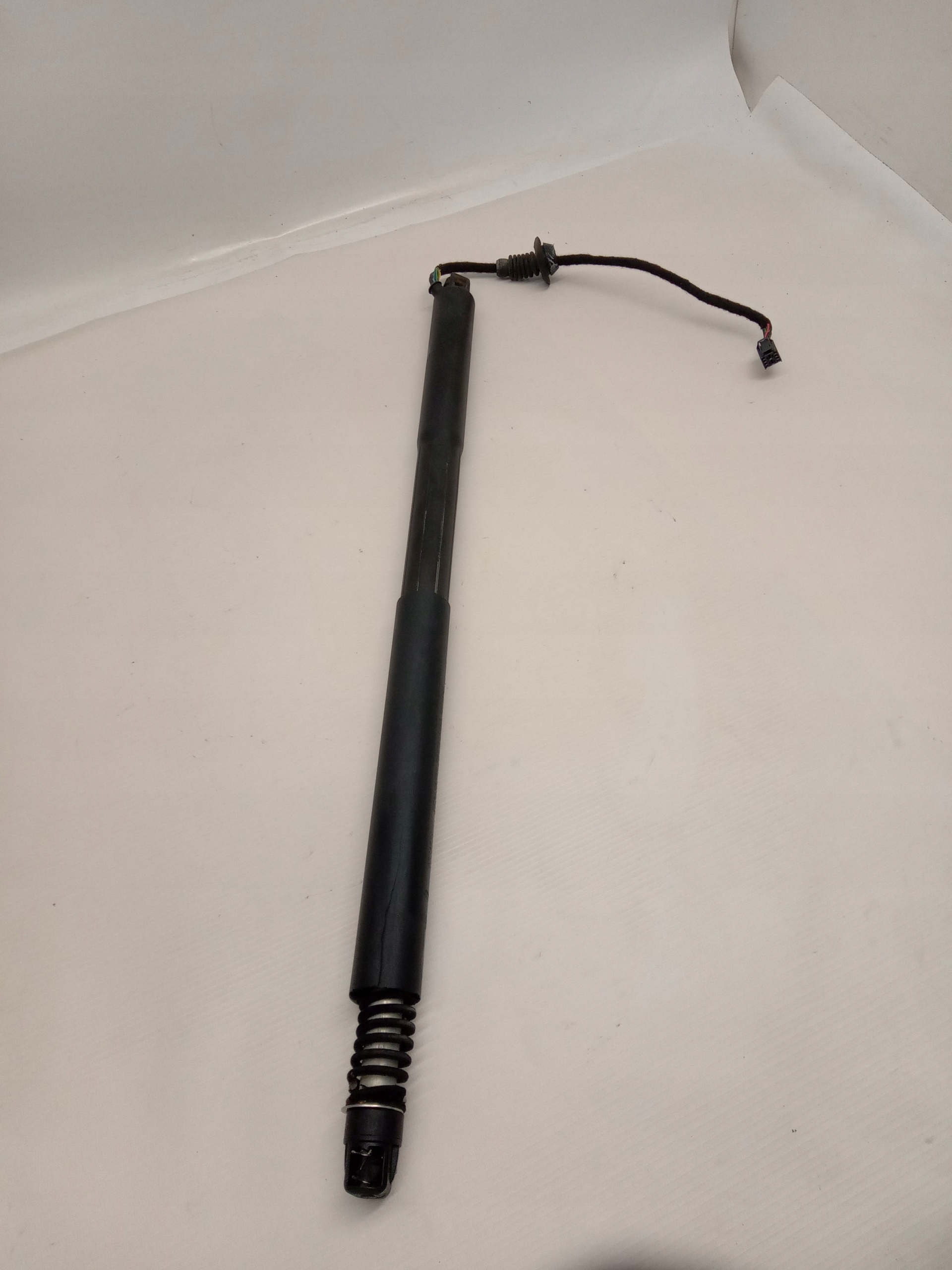 SIŁOWNIK TELESKOP SPRĘŻYNA AMORTYZATOR KLAPY BAGAŻNIKA VOLVO V90