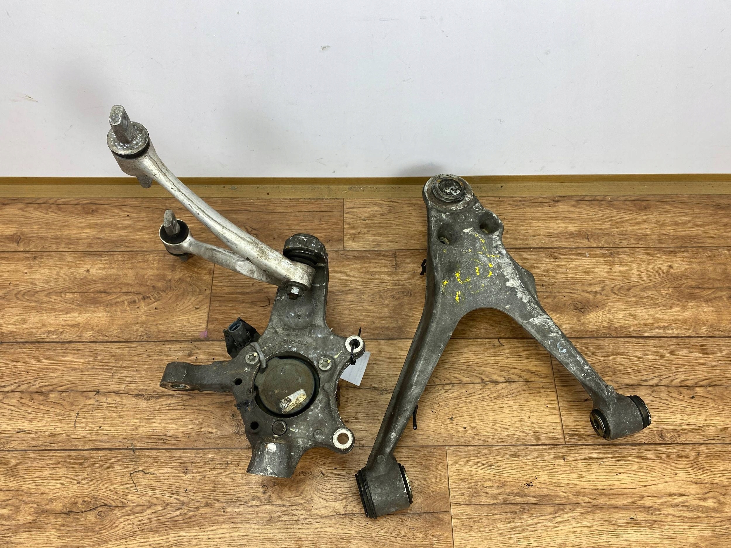 swing front right arm sususpension Chevrolet Corvette C6 2005+
