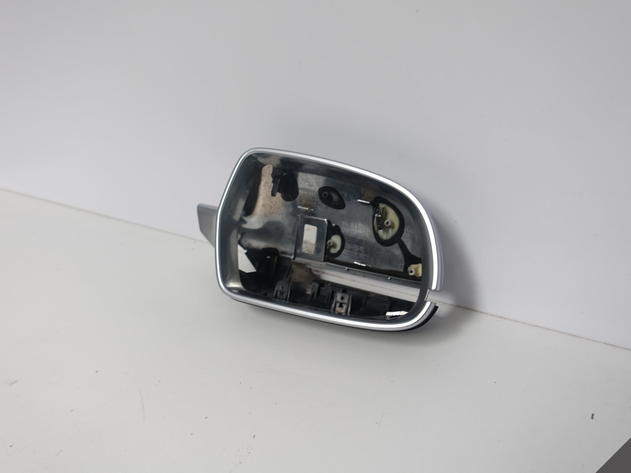 AUDI A4 S4 8K0 A5 S5 8T0 mirror cover right