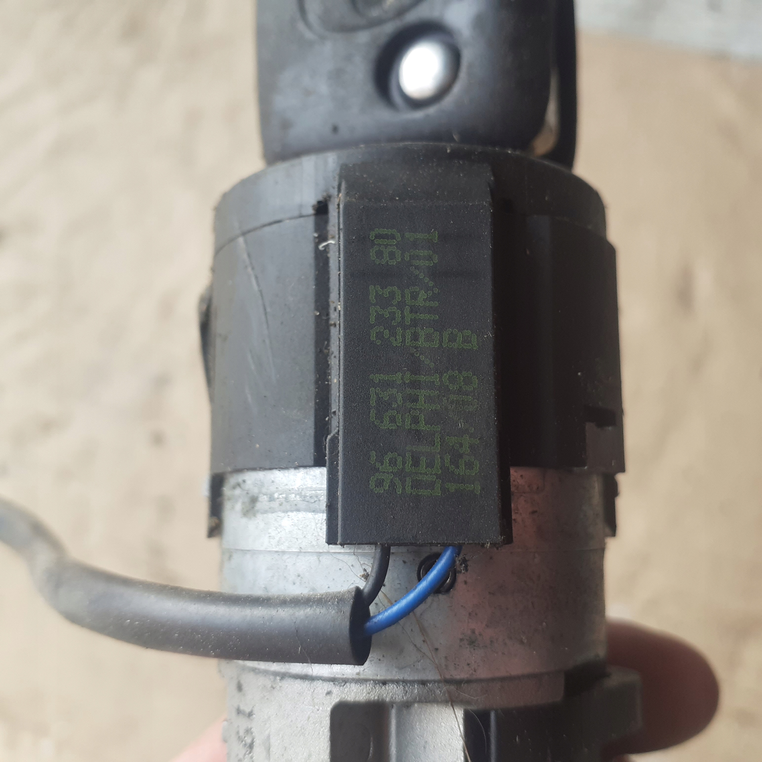 ignition key CITROEN C4 PICASSO and 06-13 R. 9663123380