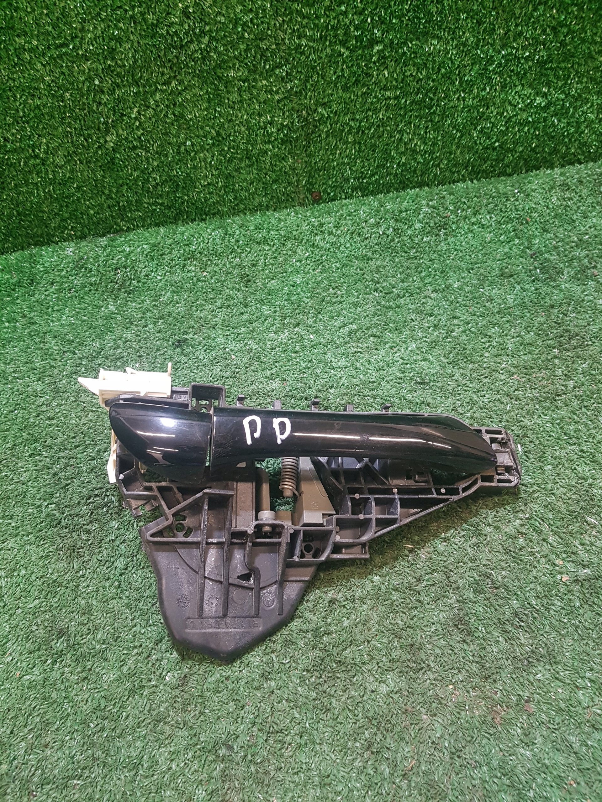 handle right front exterior MERCEDES-BENZ A KLASA W 169 A16976000234