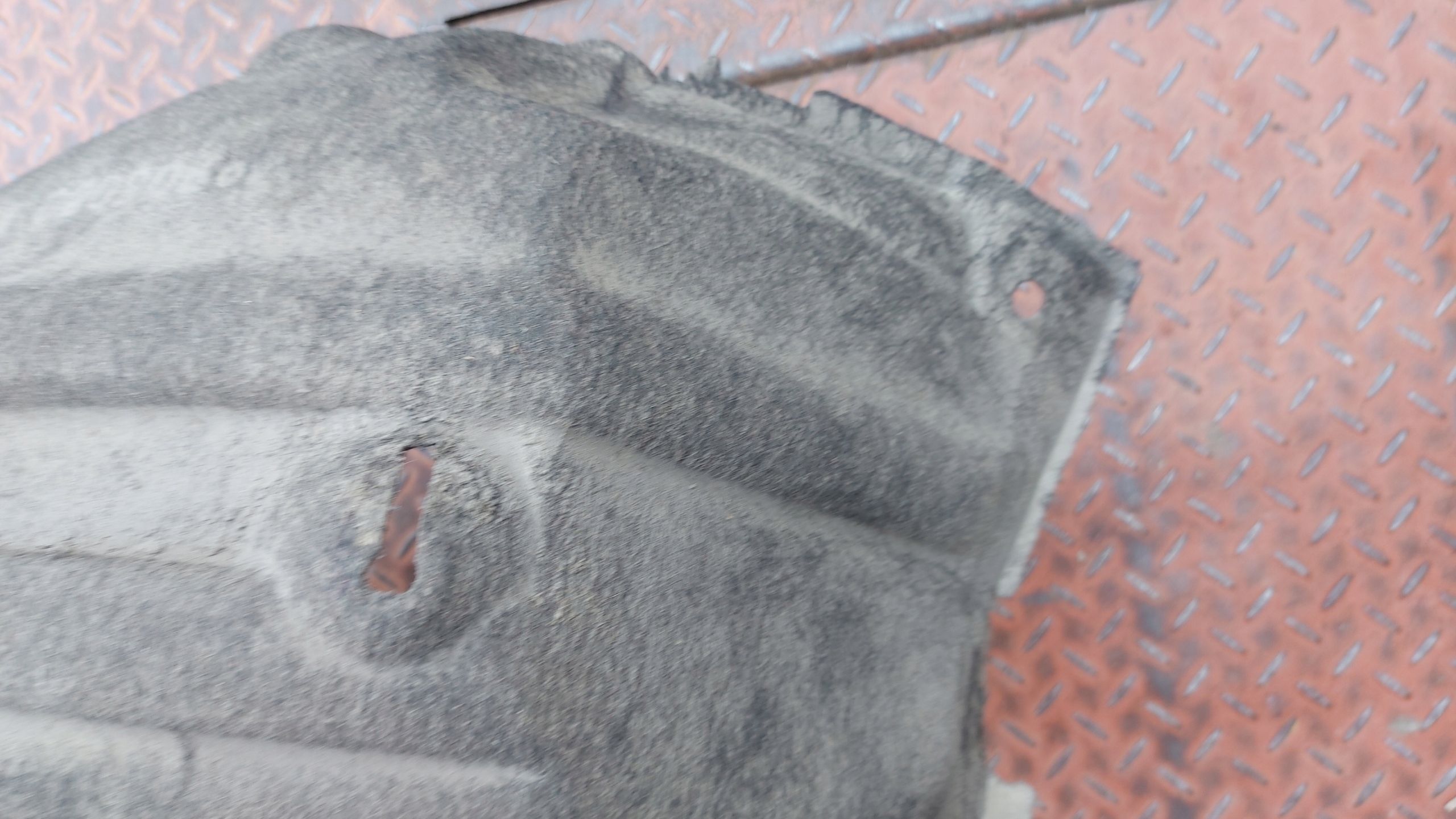 mudguard right rear part TOYOTA AVENSIS T27 08
