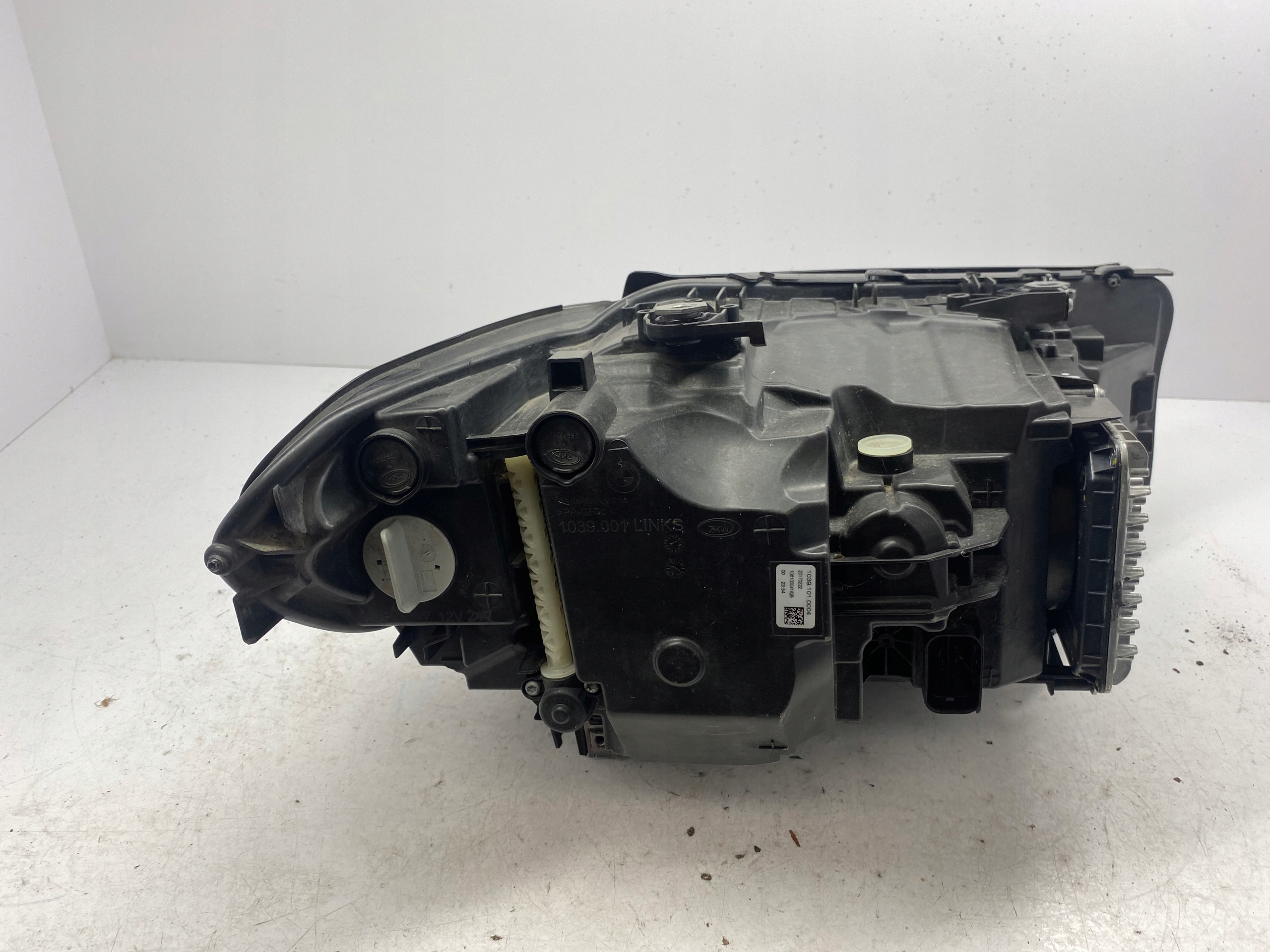 BMW 5 G30 G31 light left LED 7439183