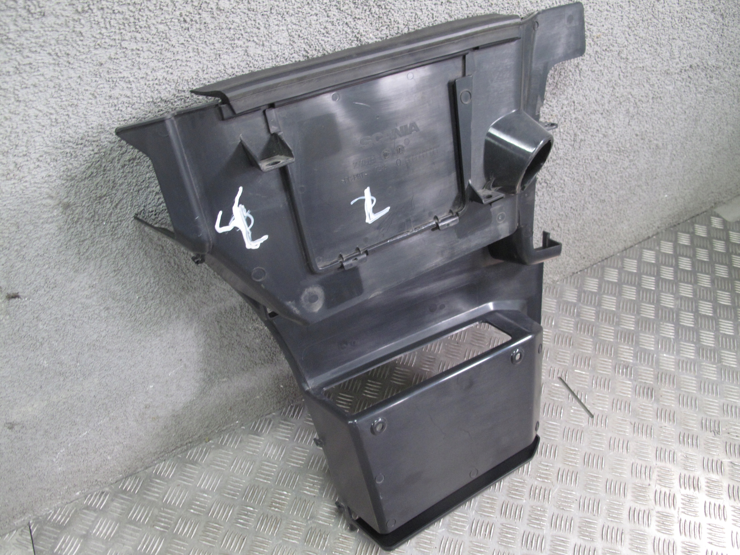 STOPNICA STOPNIE WEJSCIE DO KABINY SCANIA R S Car type Cargo vans Trucks