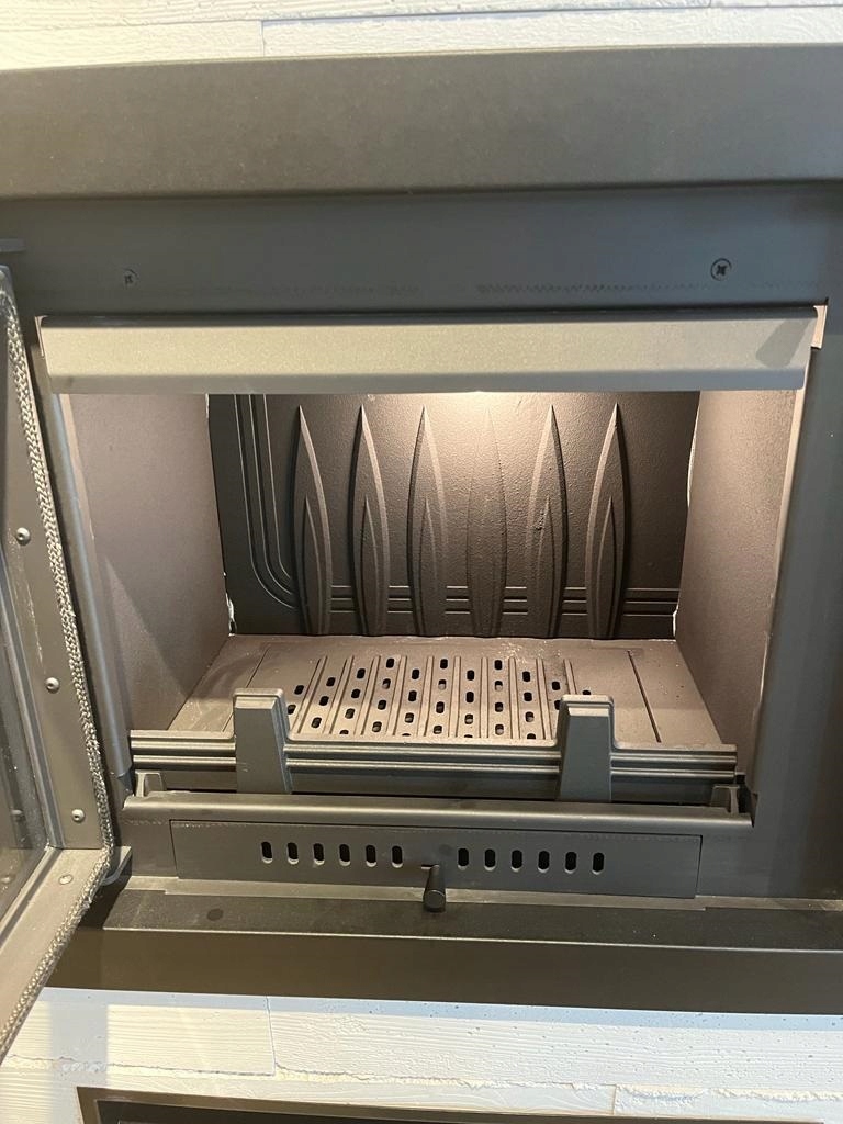 @ WKŁAD KOMINKOWY EKO MAJA 8 DECO fi 150 + DOLOT Głębokość 353 mm