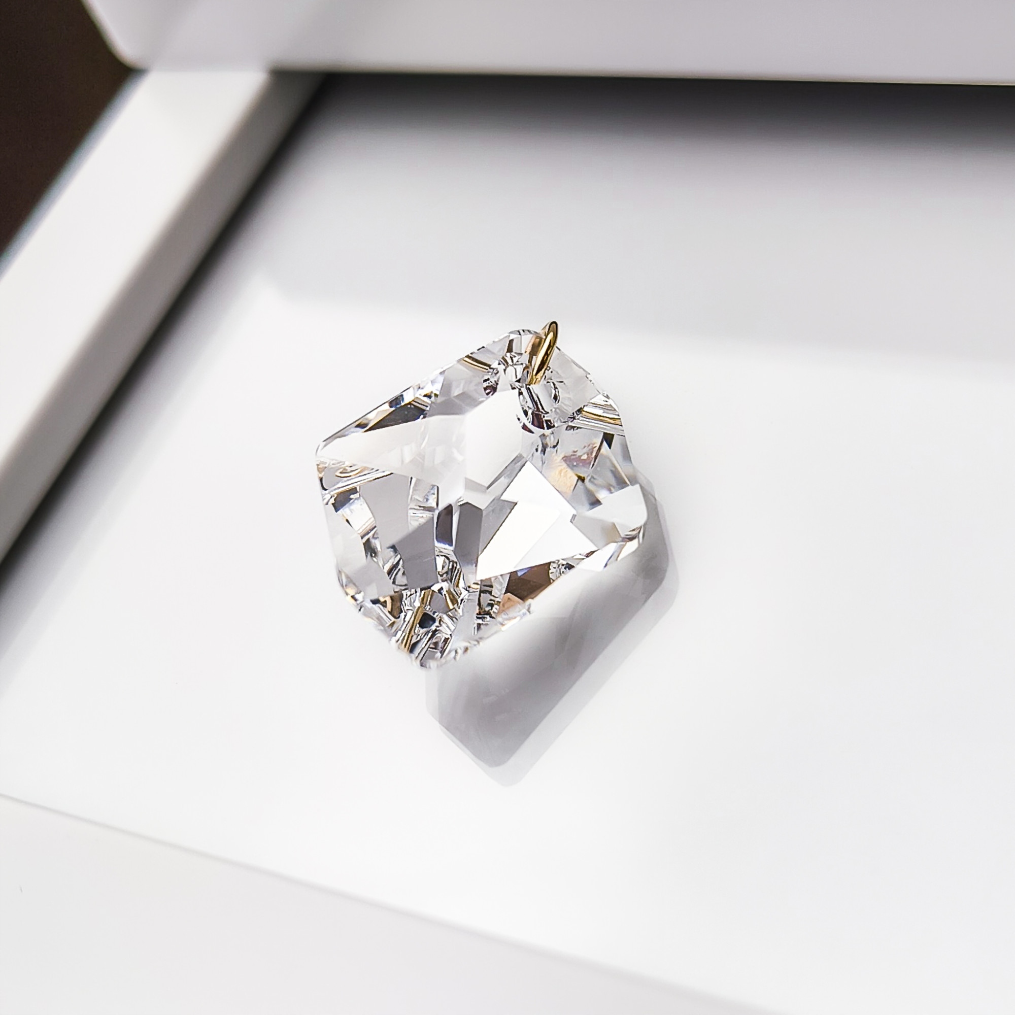Zlatý přívěsek s křišťálem Cosmic Cristal – ryzost 585