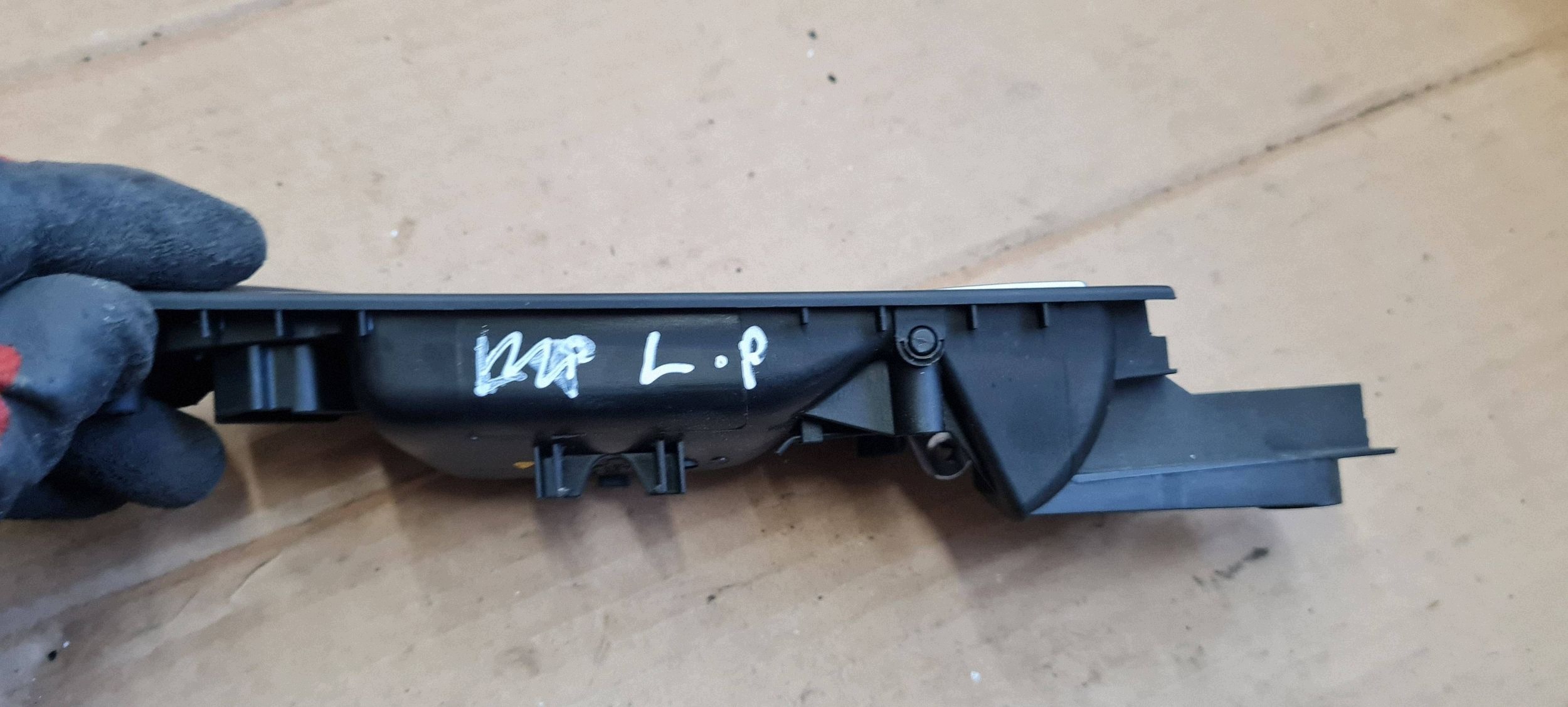 Q5 8R SQ5 LIFT handle door left left front front 8R0837019