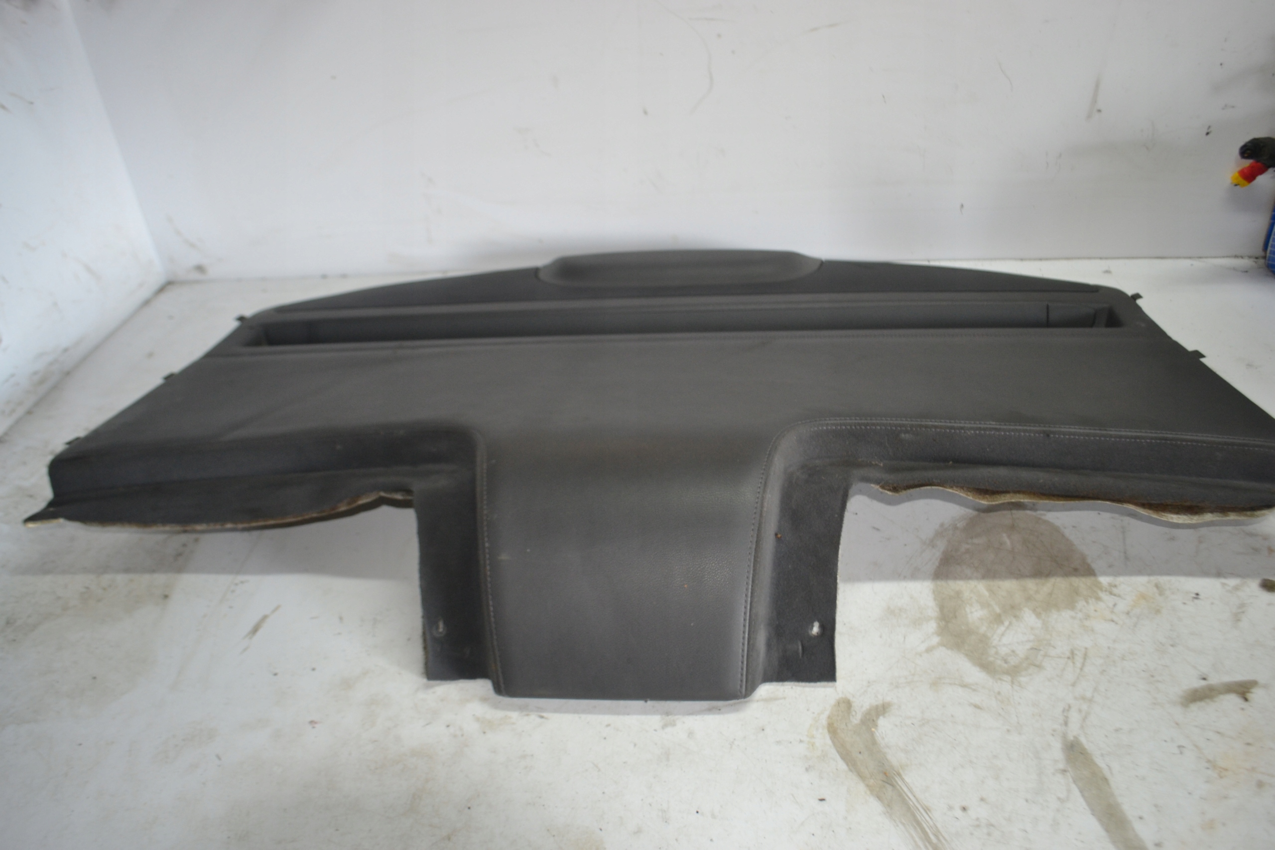 3D5863413EC77H - ПОЛКА БАГАЖНИКА LELKTRIC ЖАЛЮЗИ VW PHAETON
