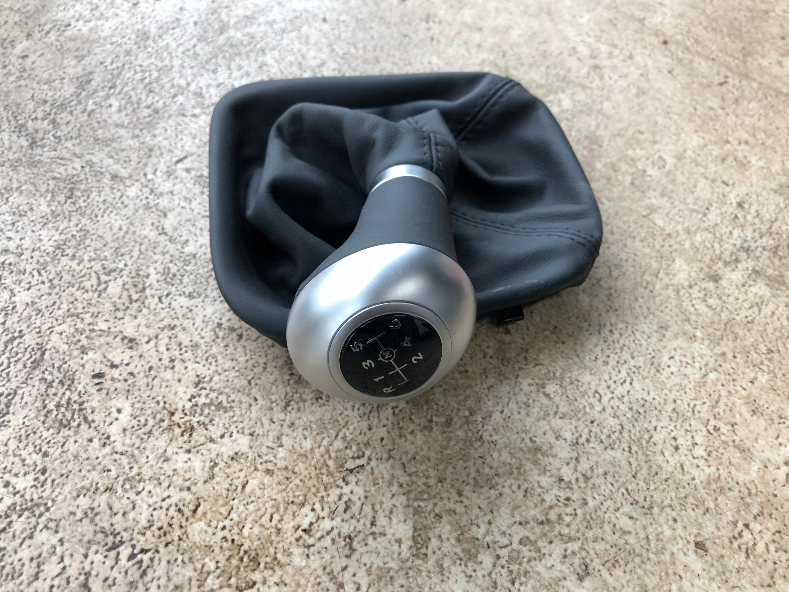 A2032670144 - Mercedes C 203 Сильфон Ручка Новый Оригинальный