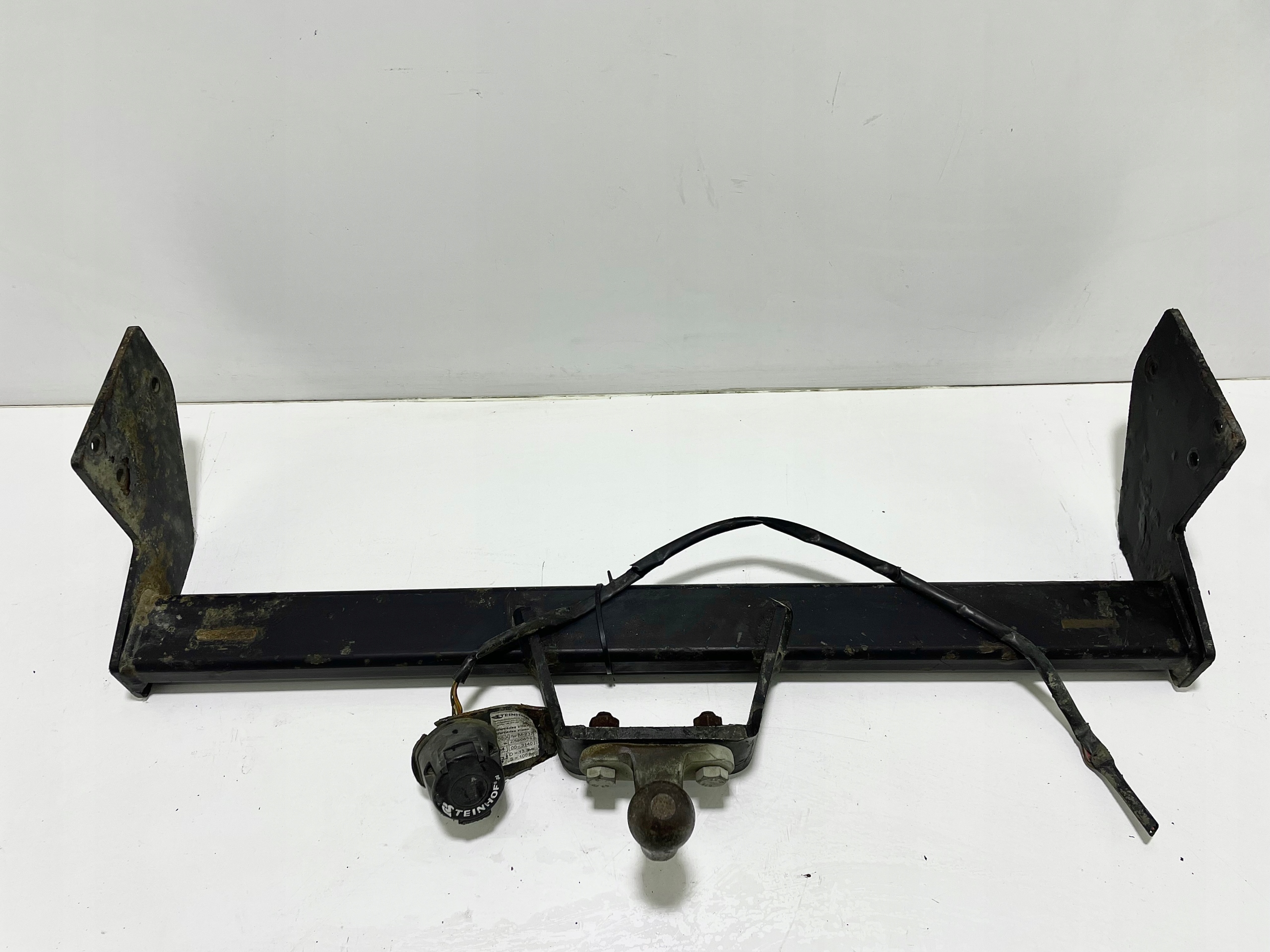 HAK HOLOWNICZY MERCEDES VITO VIANO STEINHOF M-237