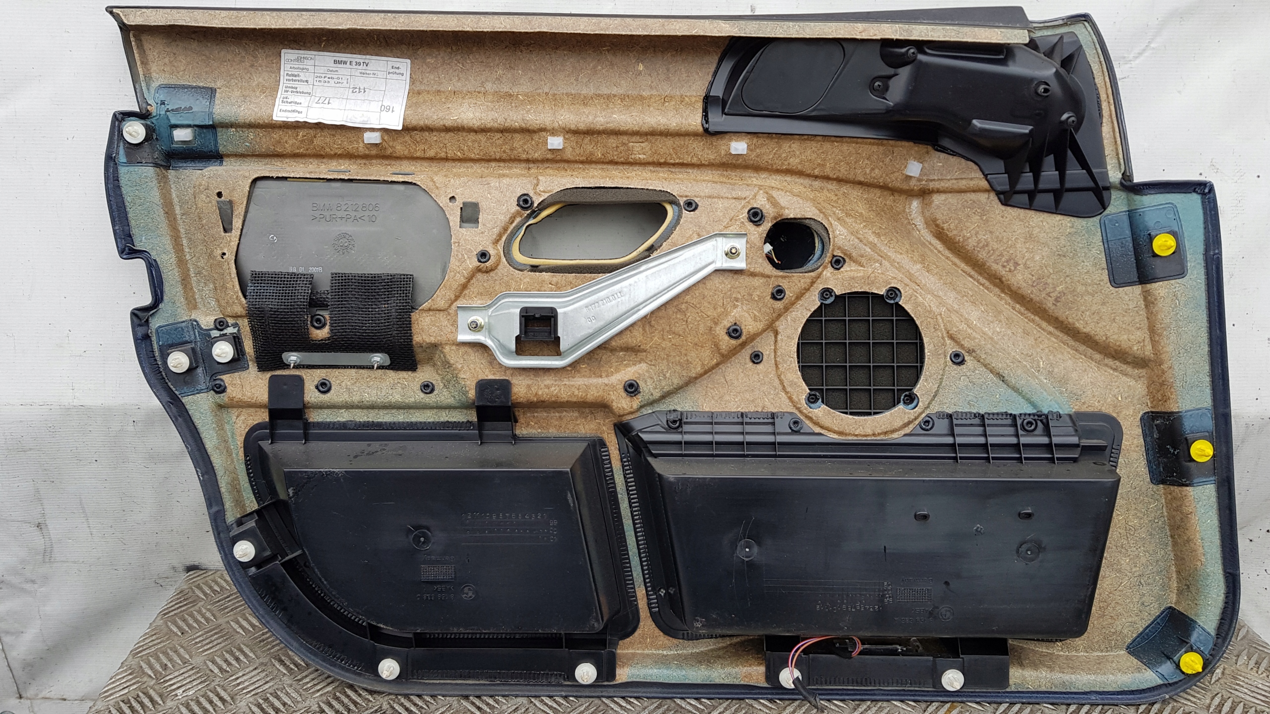BMW 5 E39 side upholstery front right DEKOR wood JASNE