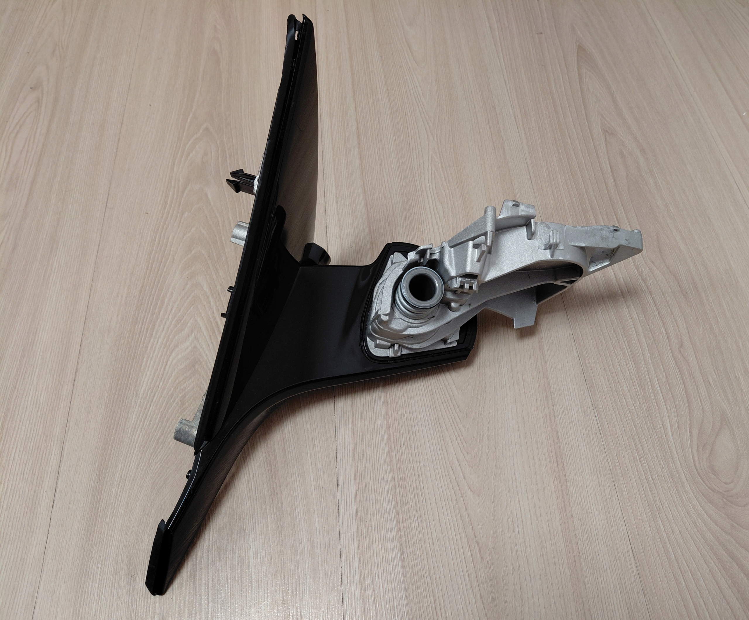 BMW 7 G70 G71 mirror left support EUROPA OE
