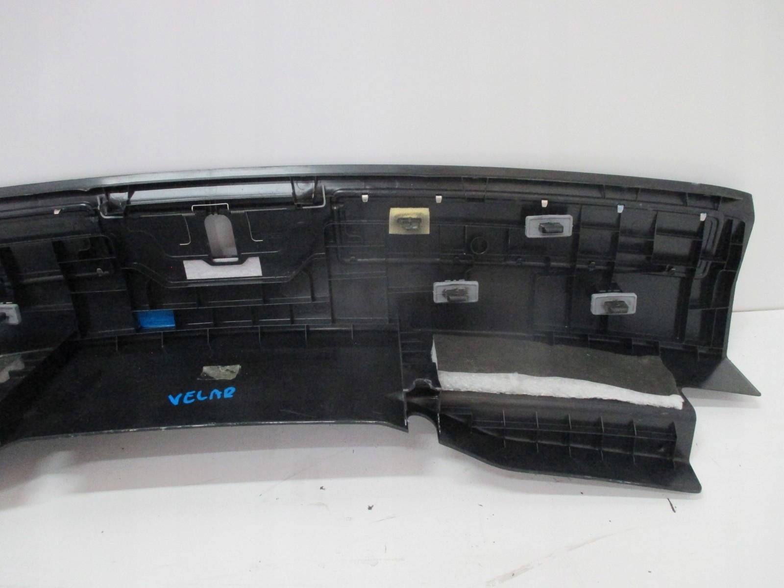cover for panel wall rear rear part RANGE ROVER VELAR J8A2-406A64-B