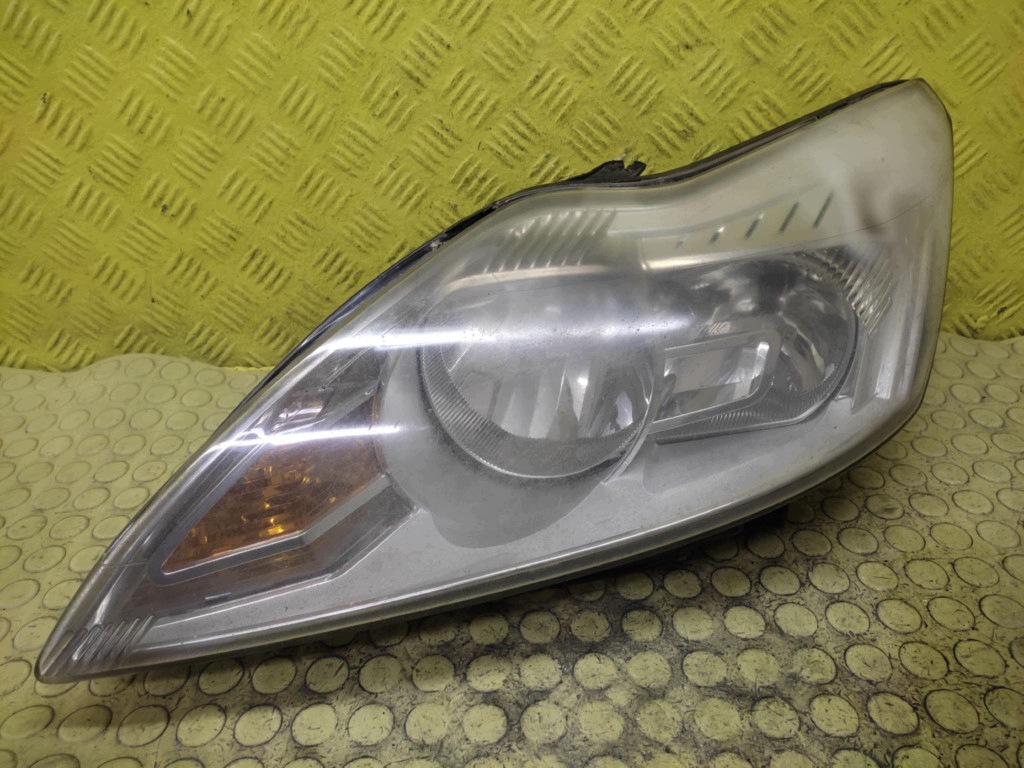 FORD FOCUS MK2 REFLEKTOR light left front 8M5113101AA