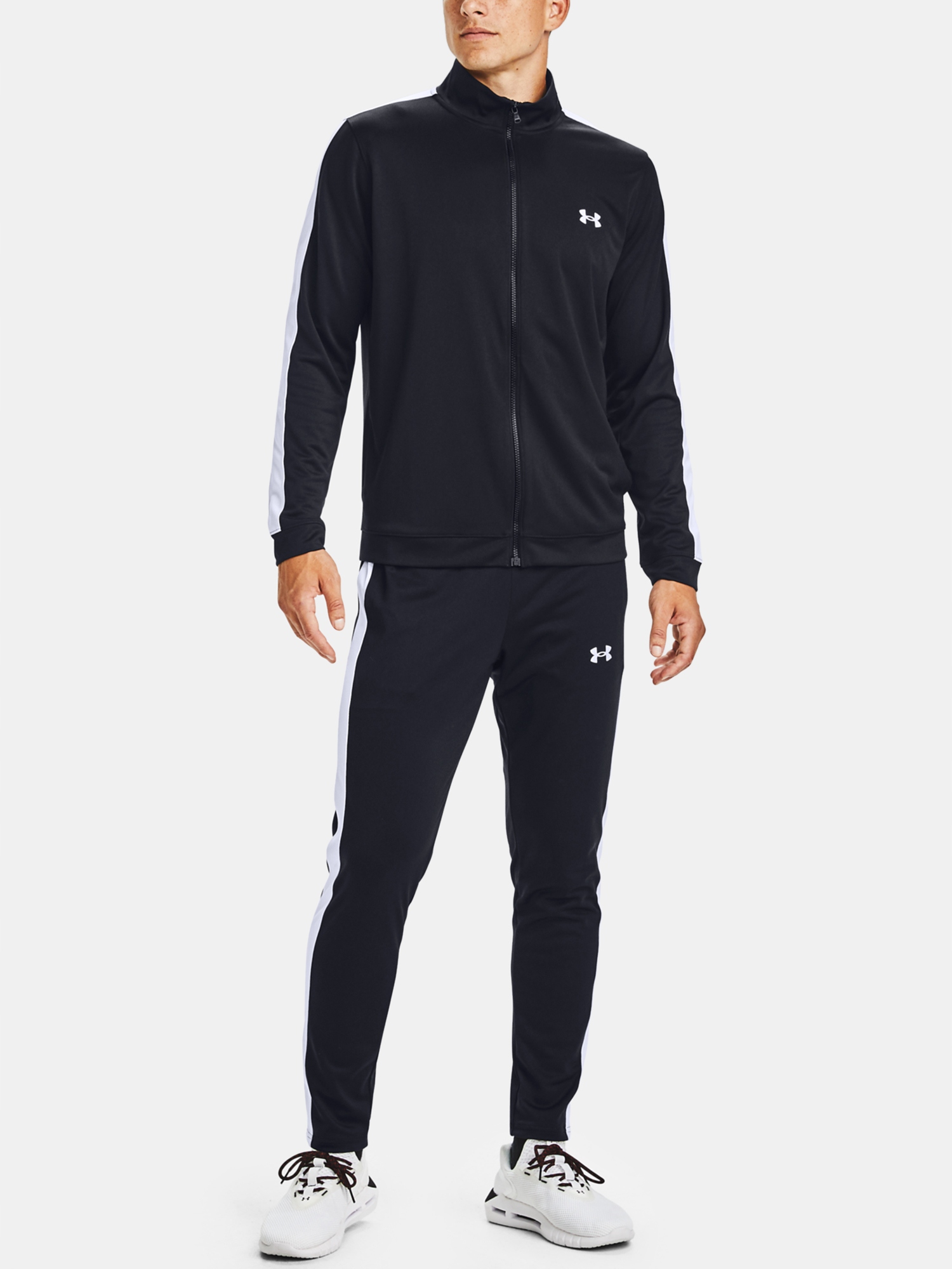 Souprava Ua Emea Track Suit-BLK vel. S