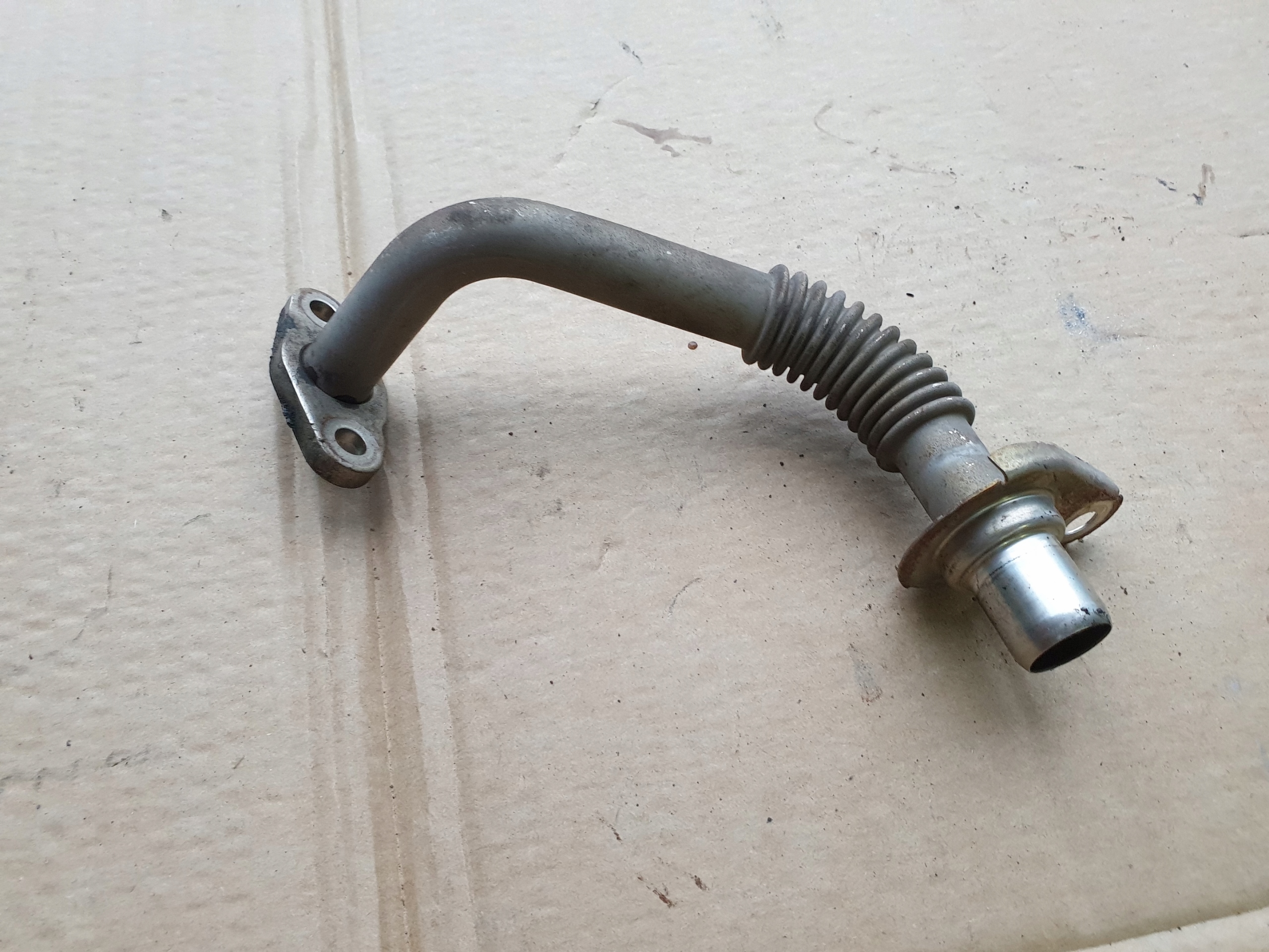 471 180 - ACTROS MP4 ВОЗВРАТ МАСЛА ТУРБОКОМПРЕССОРА