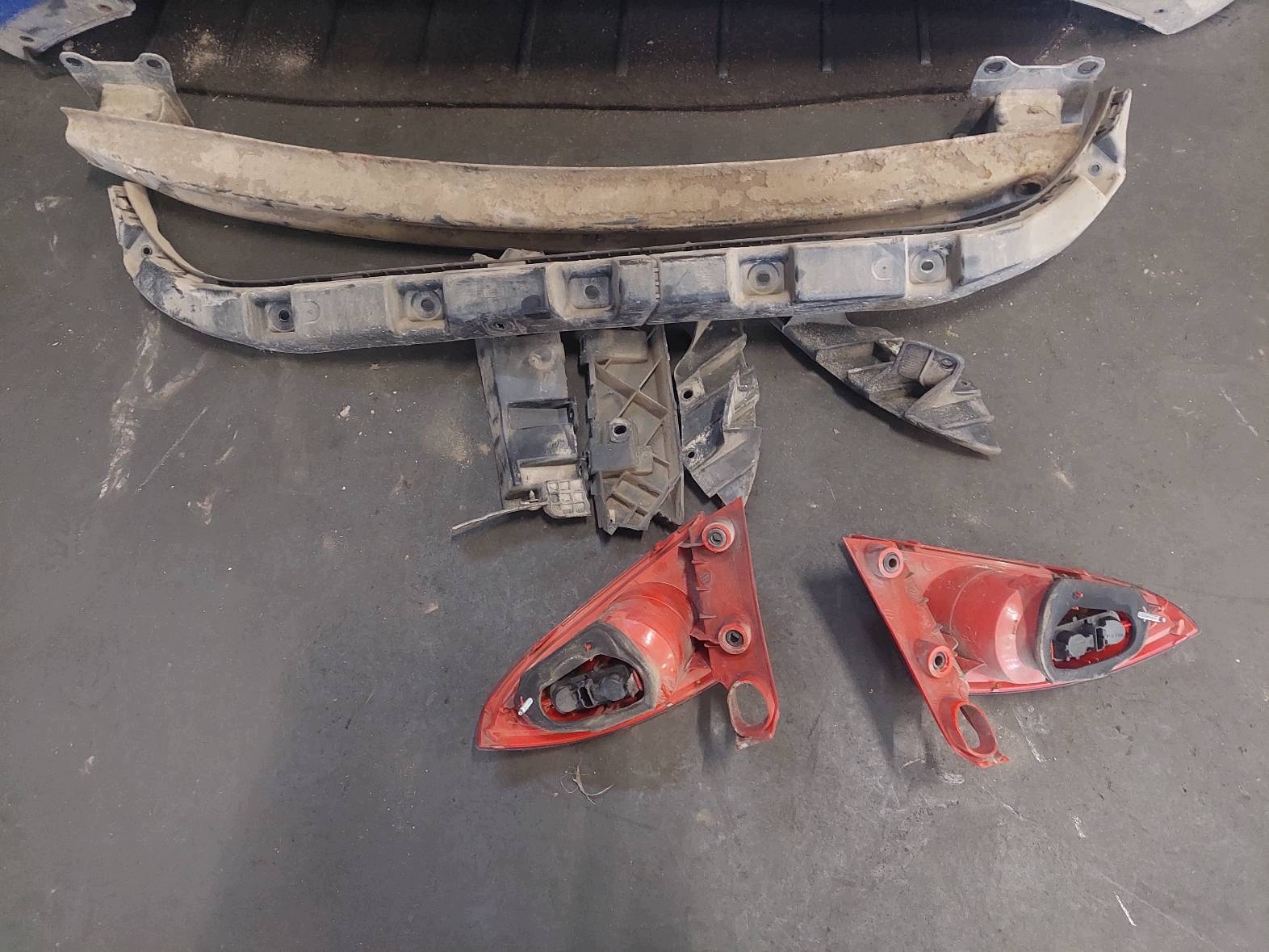complete rear part SEAT LEON II LS5G trunk door boot bumper rear part lights rear part