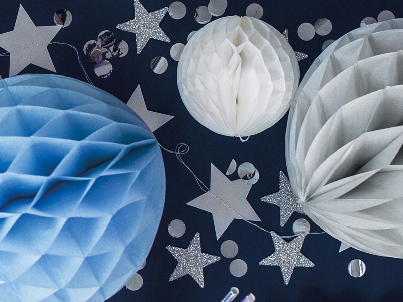 KONFETTI KÓŁECZKA SREBRNE PANIEŃSKI URODZINY 15G Marka Party Deco