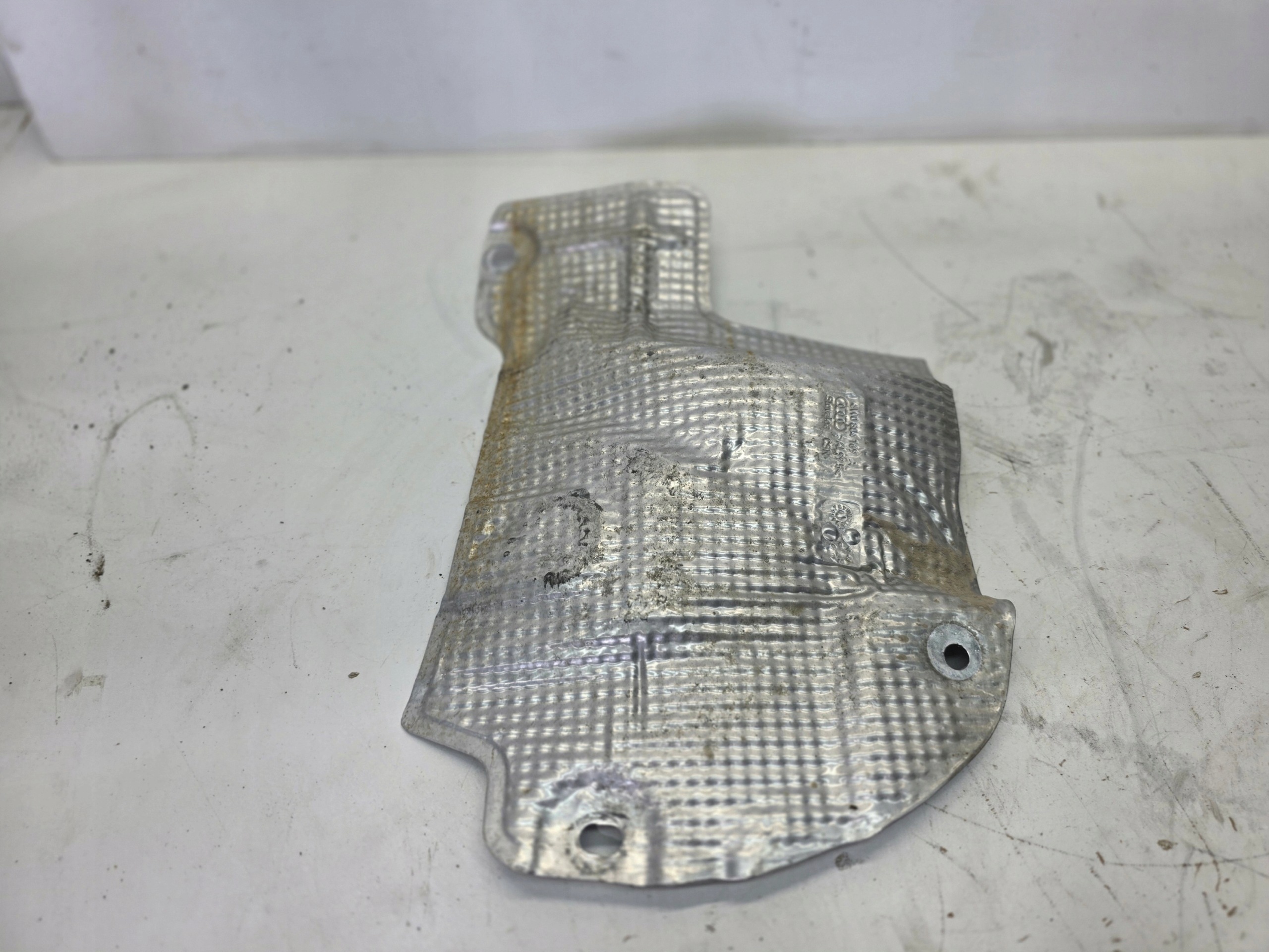 fedél TERMICZNA hátso AUDI A4 B9 A5 8W 8W0804169A