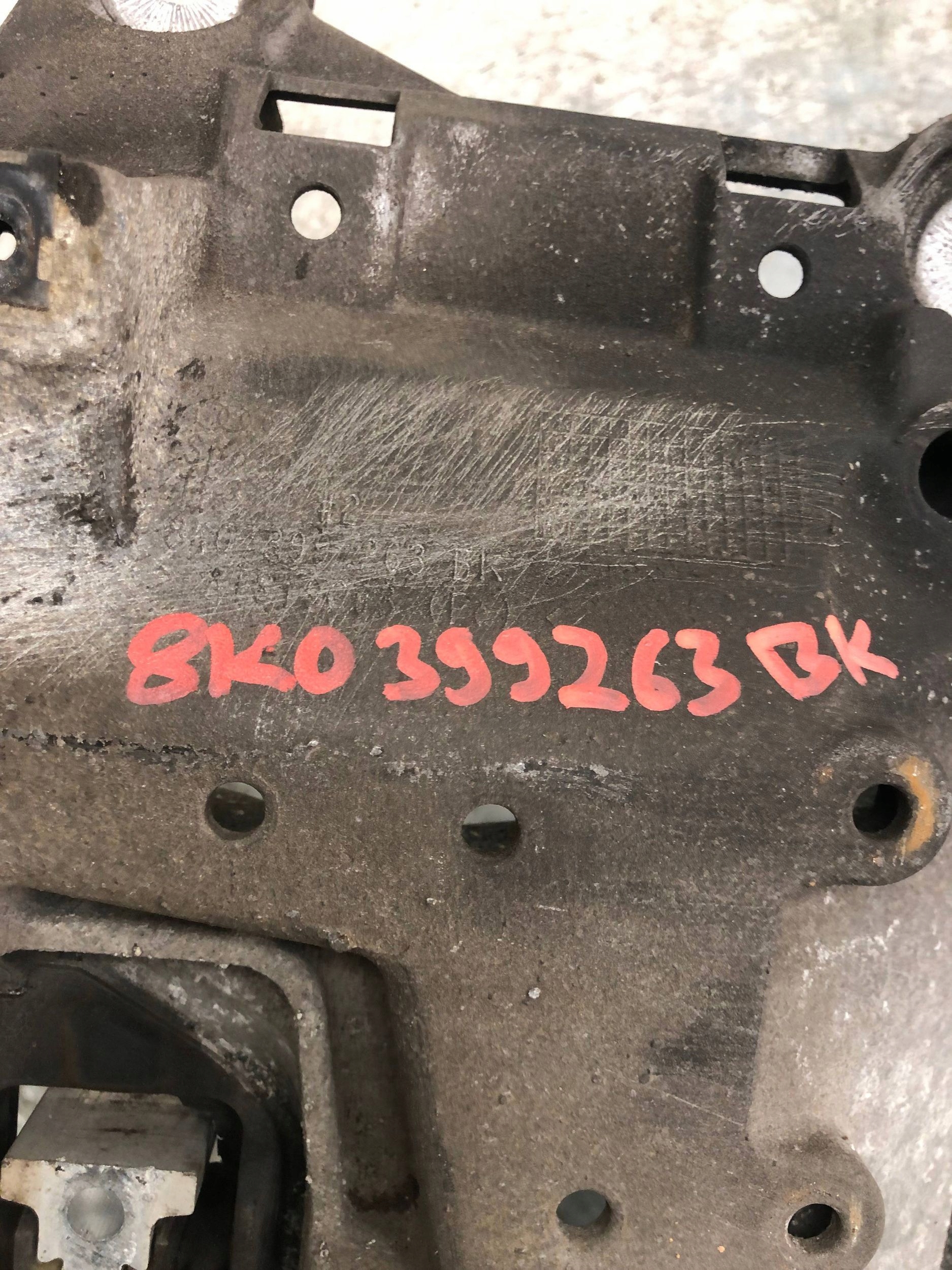 supporto Supporto cambio AUDI A4 B8 LIFT berlina 8K0399263BK