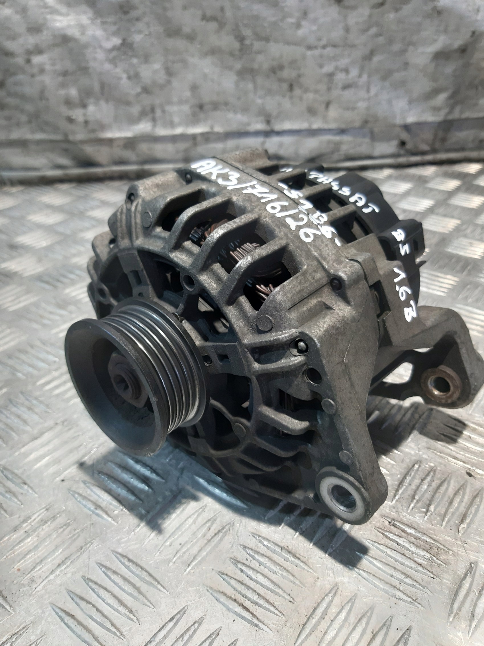 alternator VALEO SG9B011 VW PASSAT B5 1.6 B