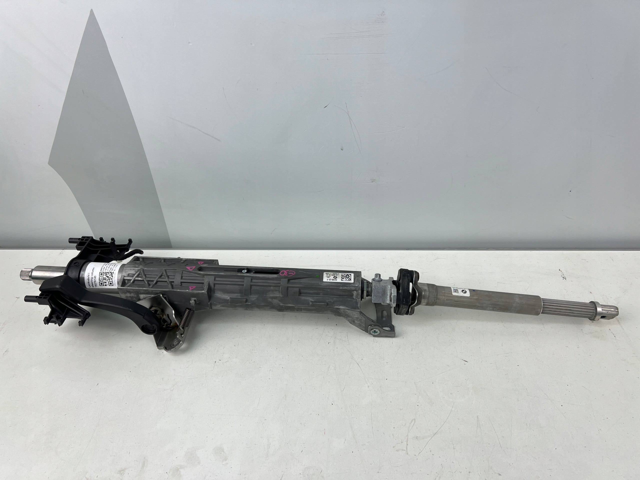 steering wheel rod BMW G30 6896189