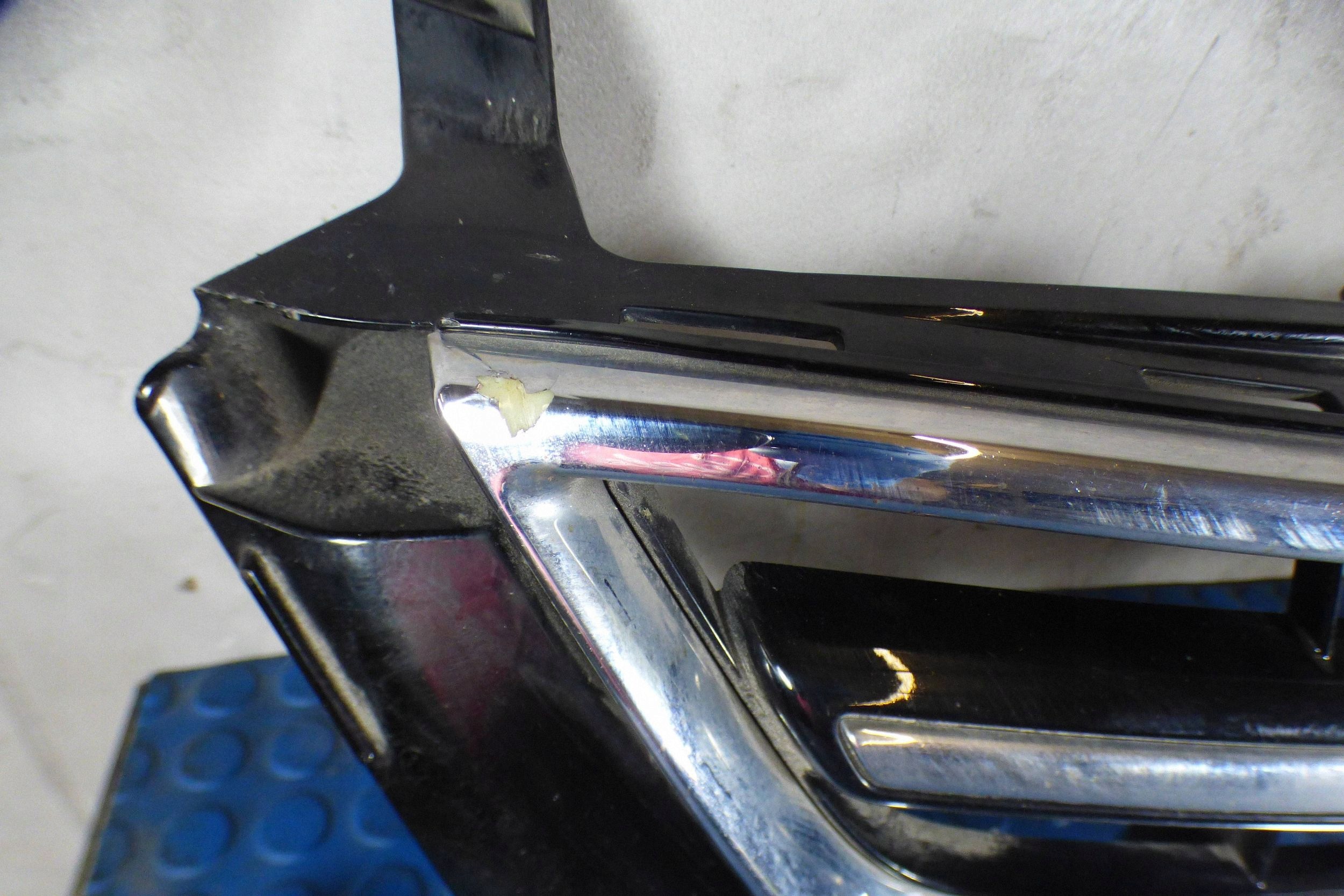 Ford Mondeo MK4 grill grille front BS71-8200-B