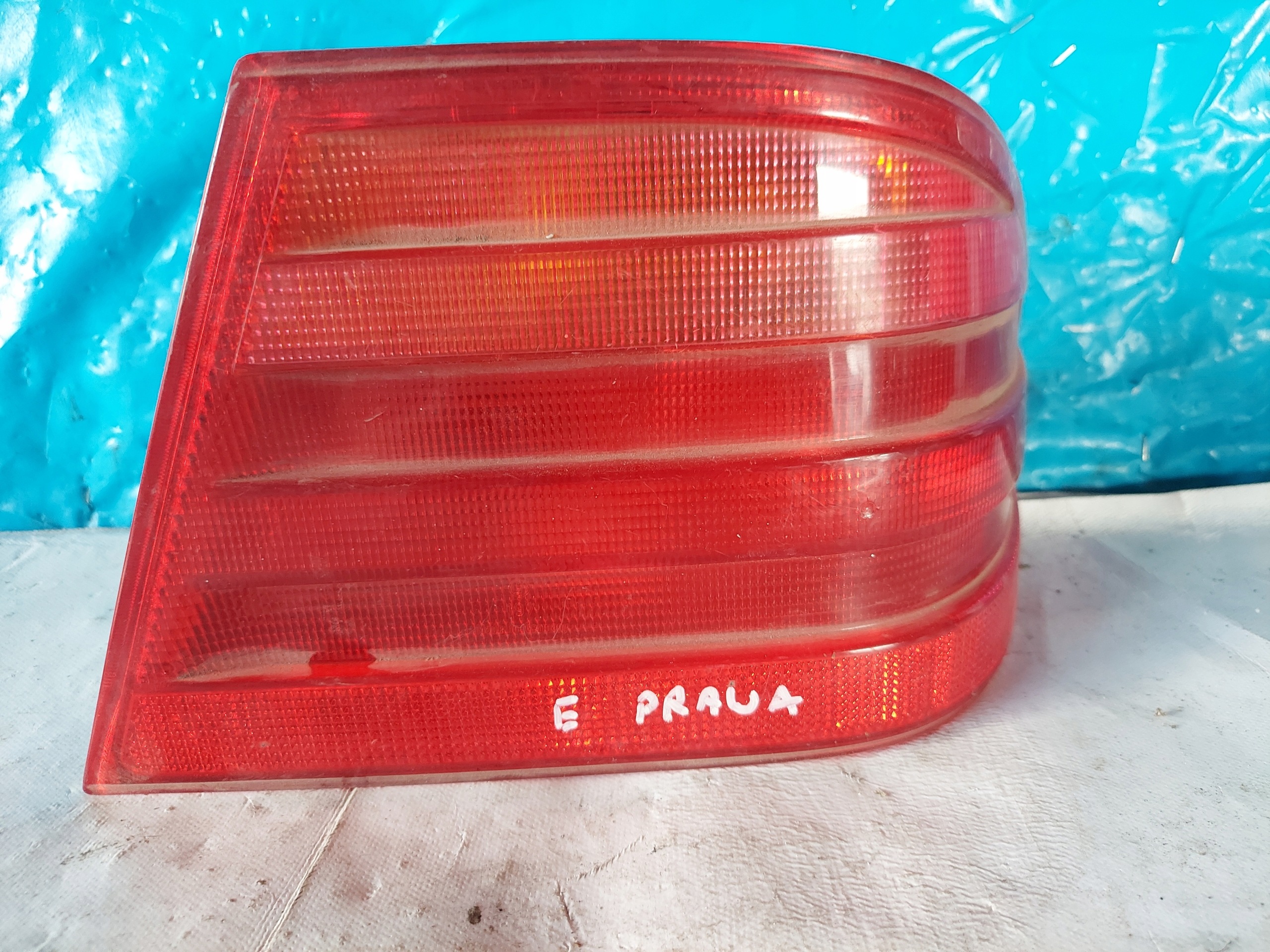 light MERCEDES W210 sedan A21082044 right rear part
