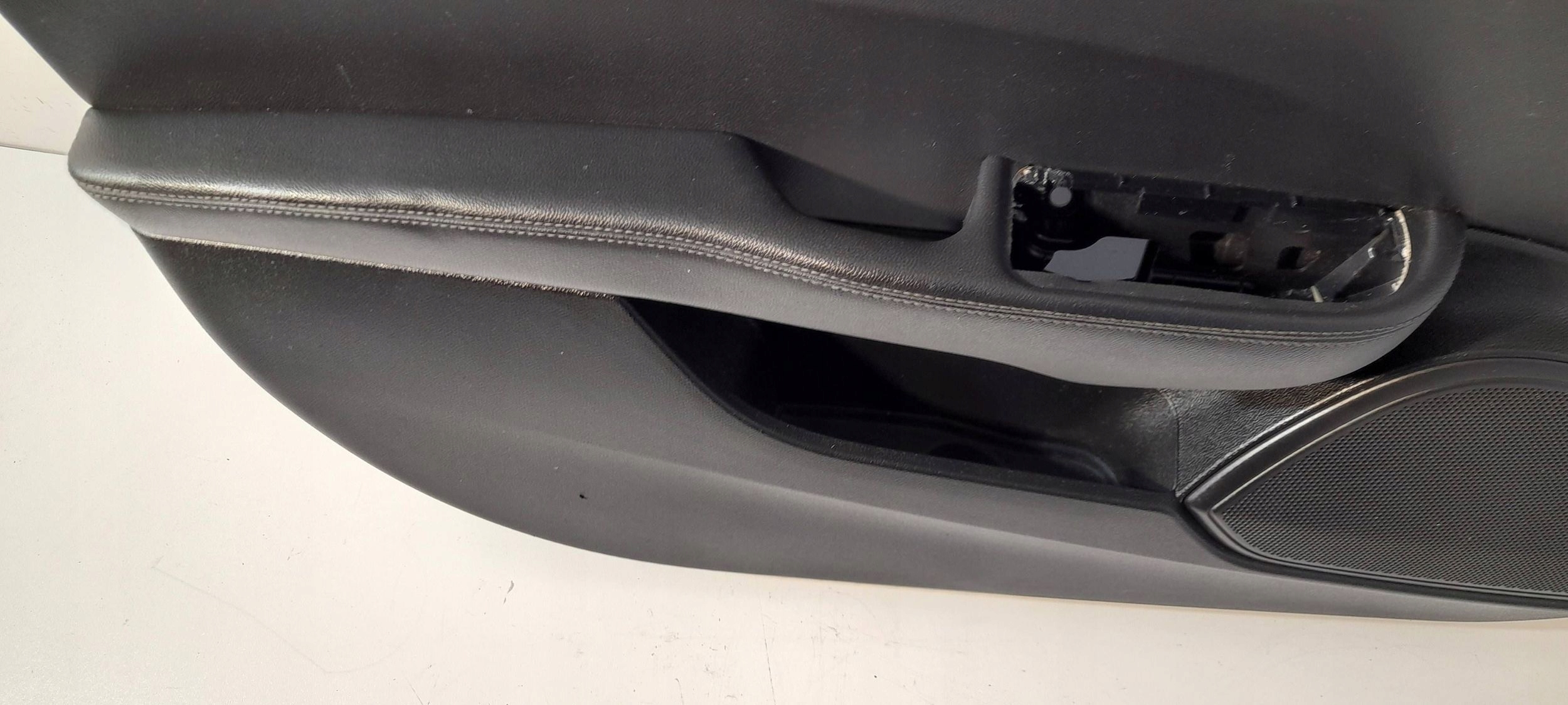 Alfa Romeo Giulia side door front left 3078270 (N196)