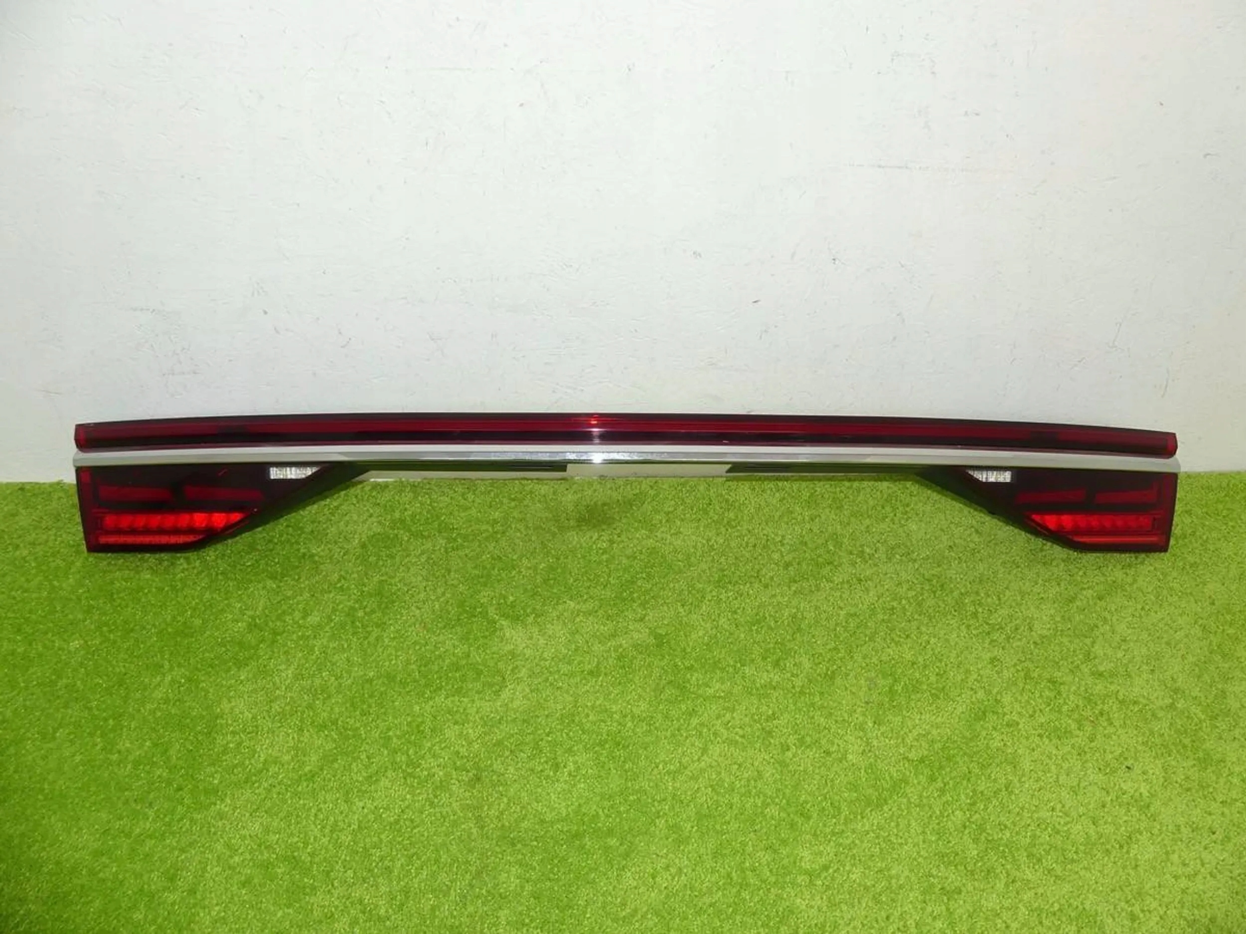 Фара Крышка Зад. Audi A8 D5n Рестайлинг 22- Led Ok Игла