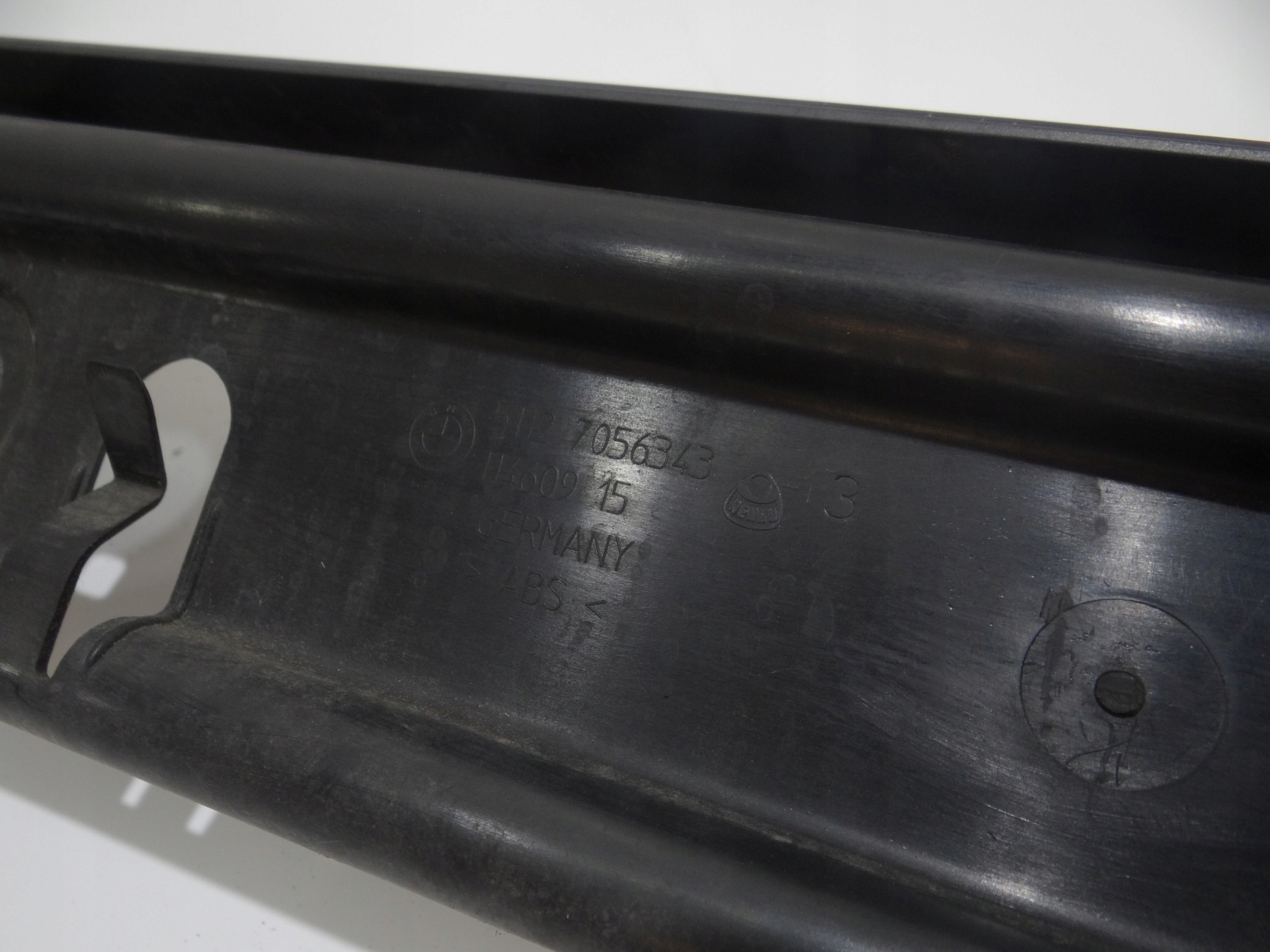 Support Support plaque Pare choc Arrière BMW E60 7056343