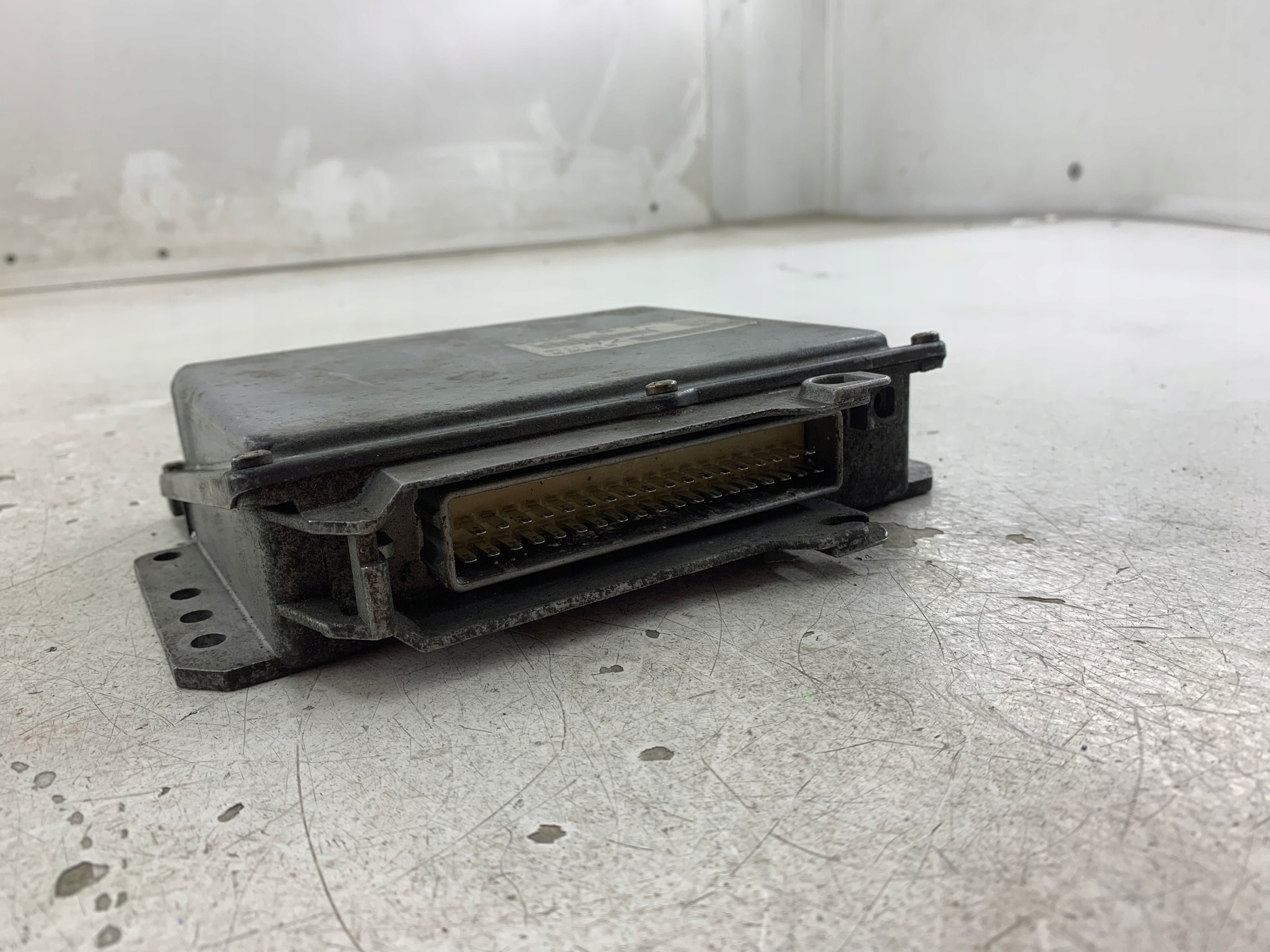 PEUGEOT 406 2.0 control unit of the engine 9624518180